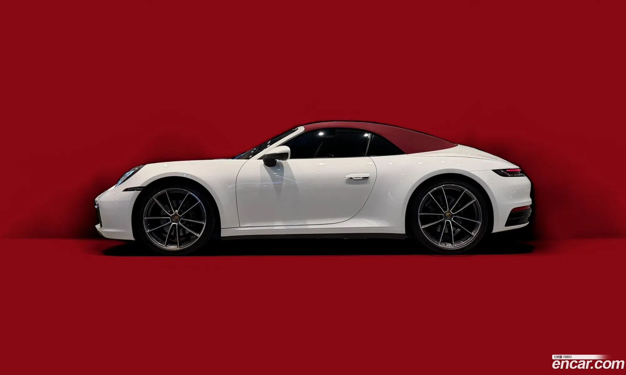 Porsche 911 2021 — 18