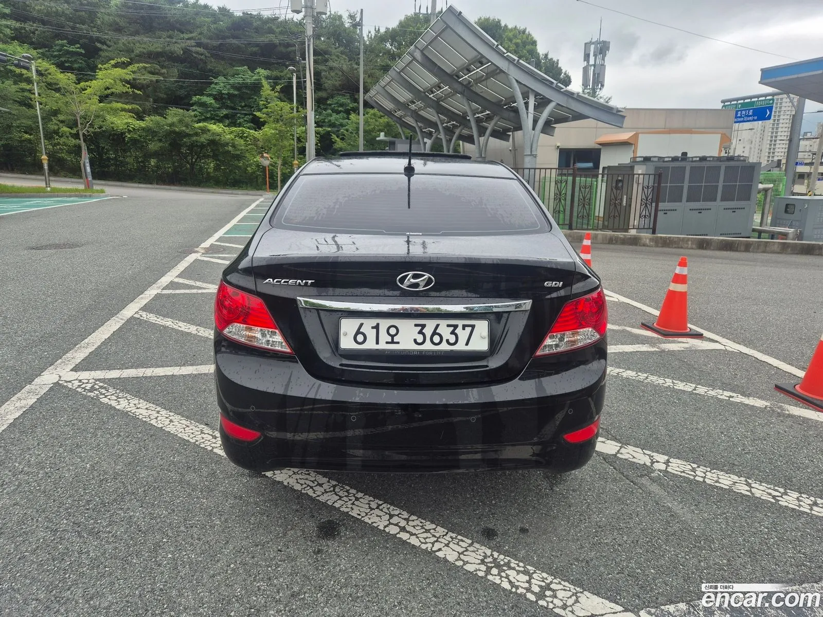 Hyundai Accent 2011 — 2