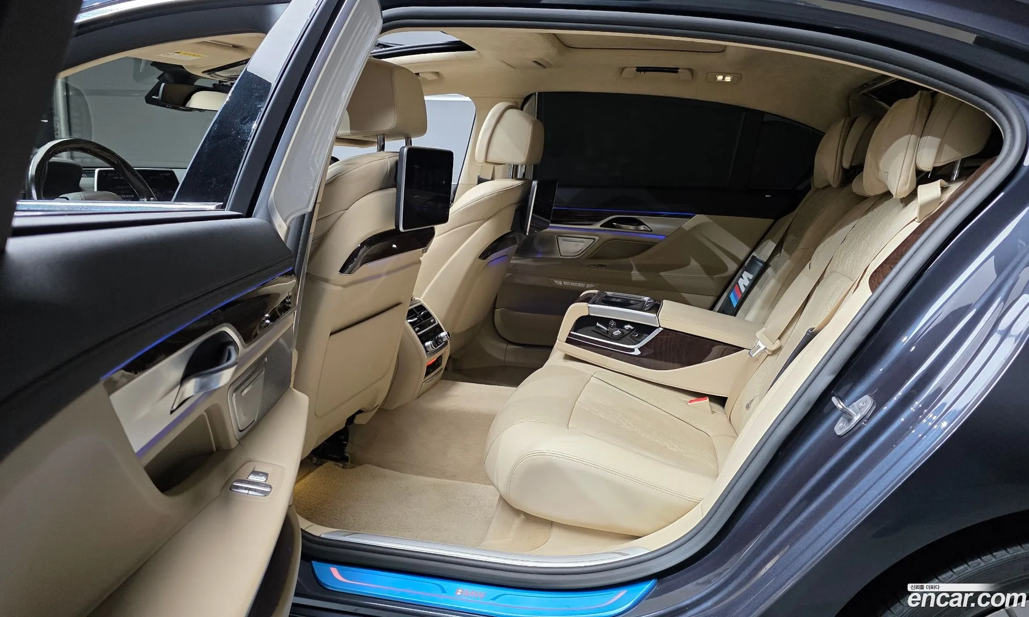 BMW 7 Series 2016 WBA7F2102GG382330 — 11