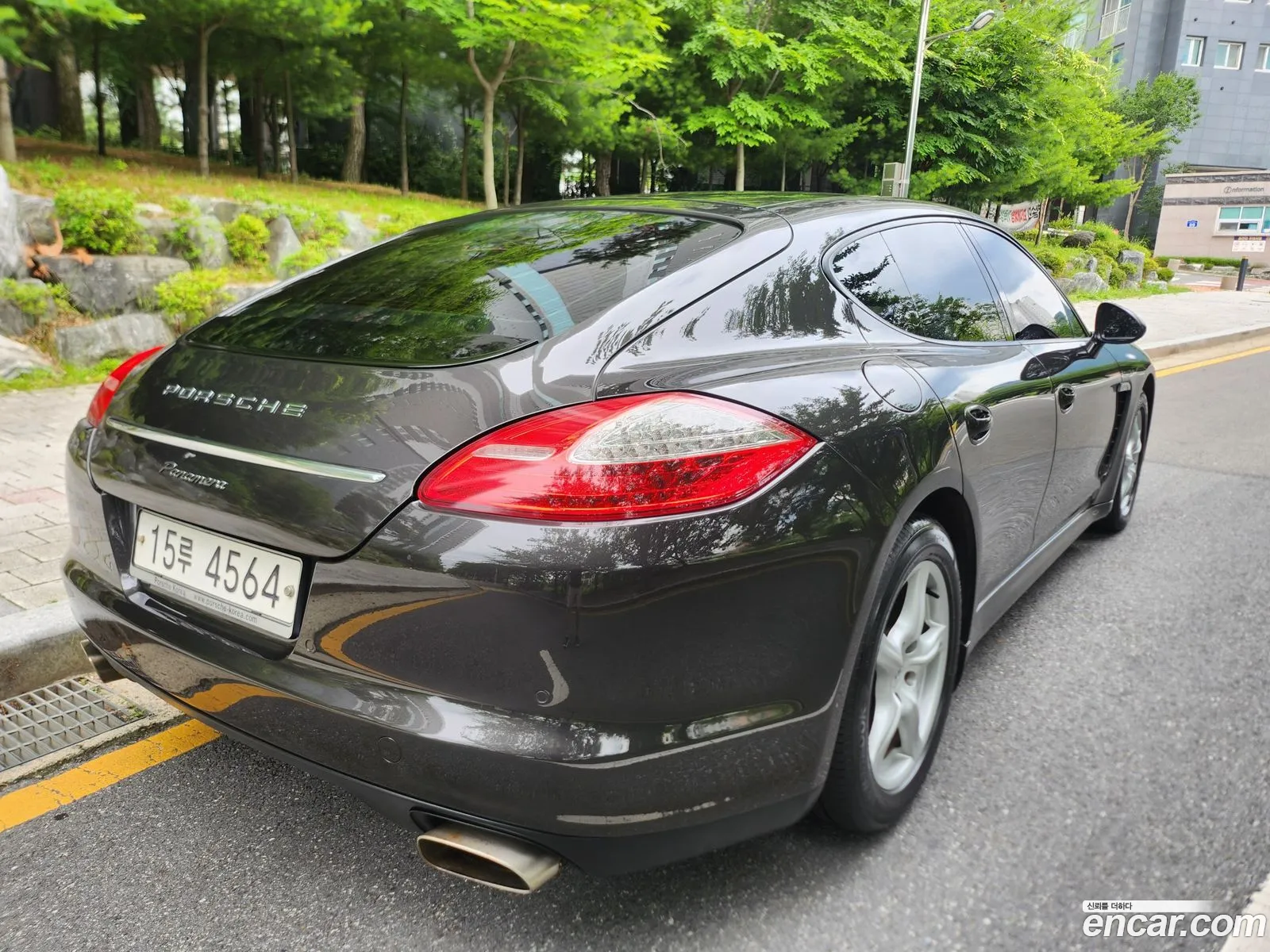 Porsche Panamera 2011 — 8