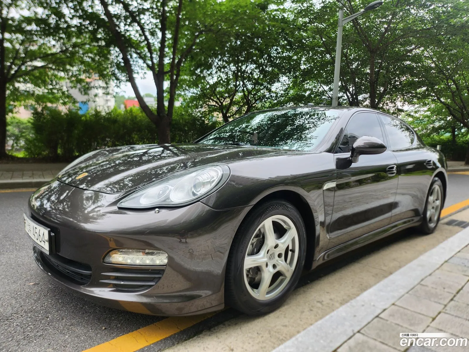 Porsche Panamera 2011 — 2