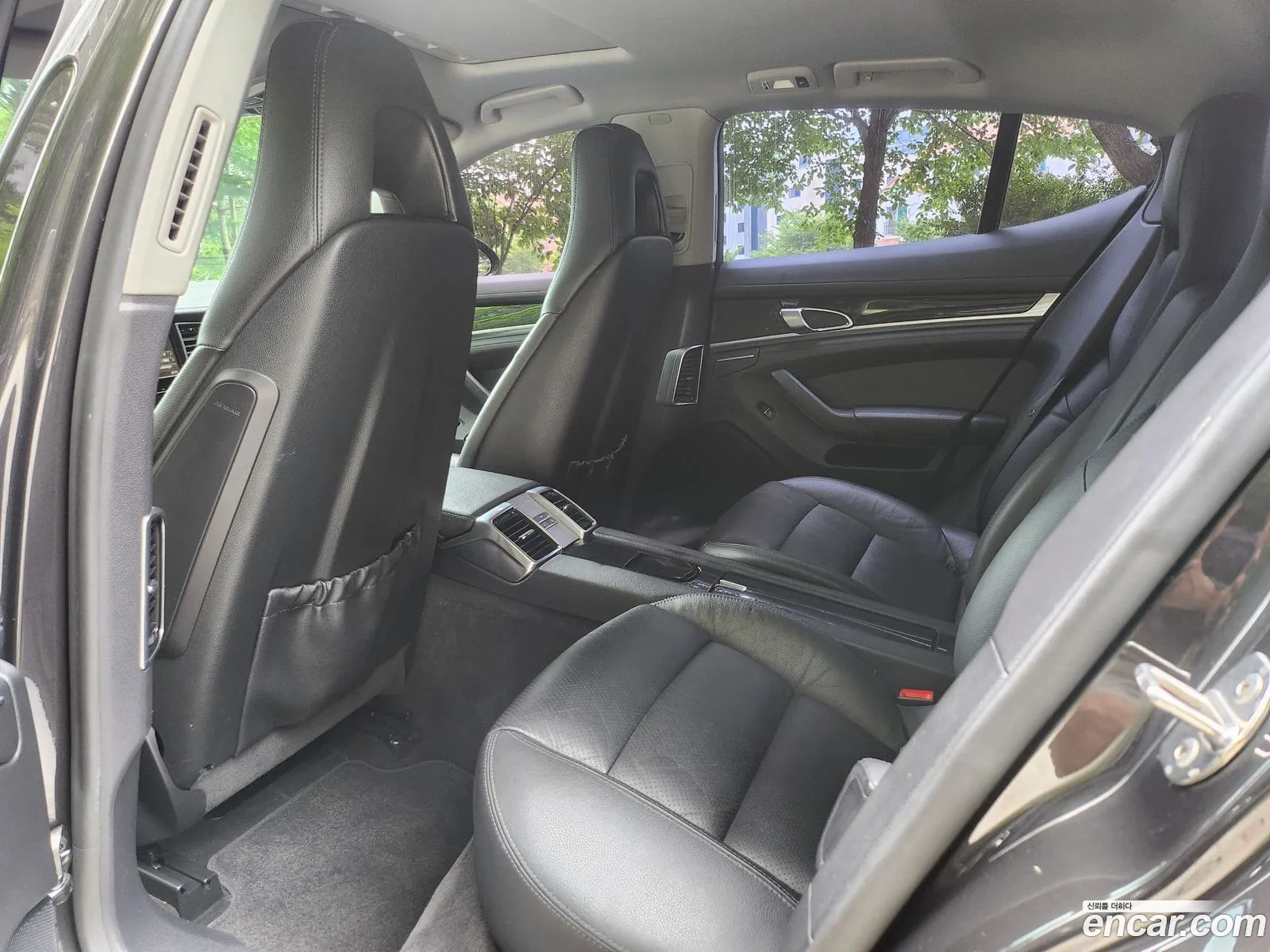 Porsche Panamera 2011 — 16