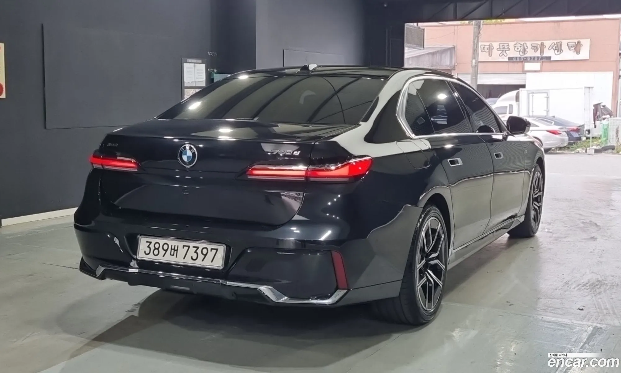 BMW 7 Series 2024 — 17