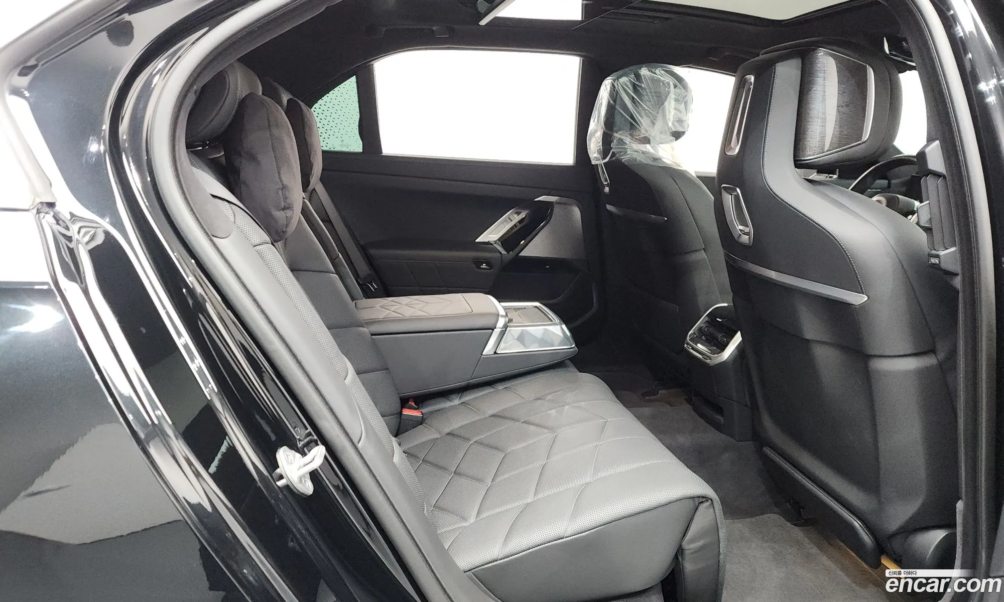 BMW 7 Series 2023 — 27