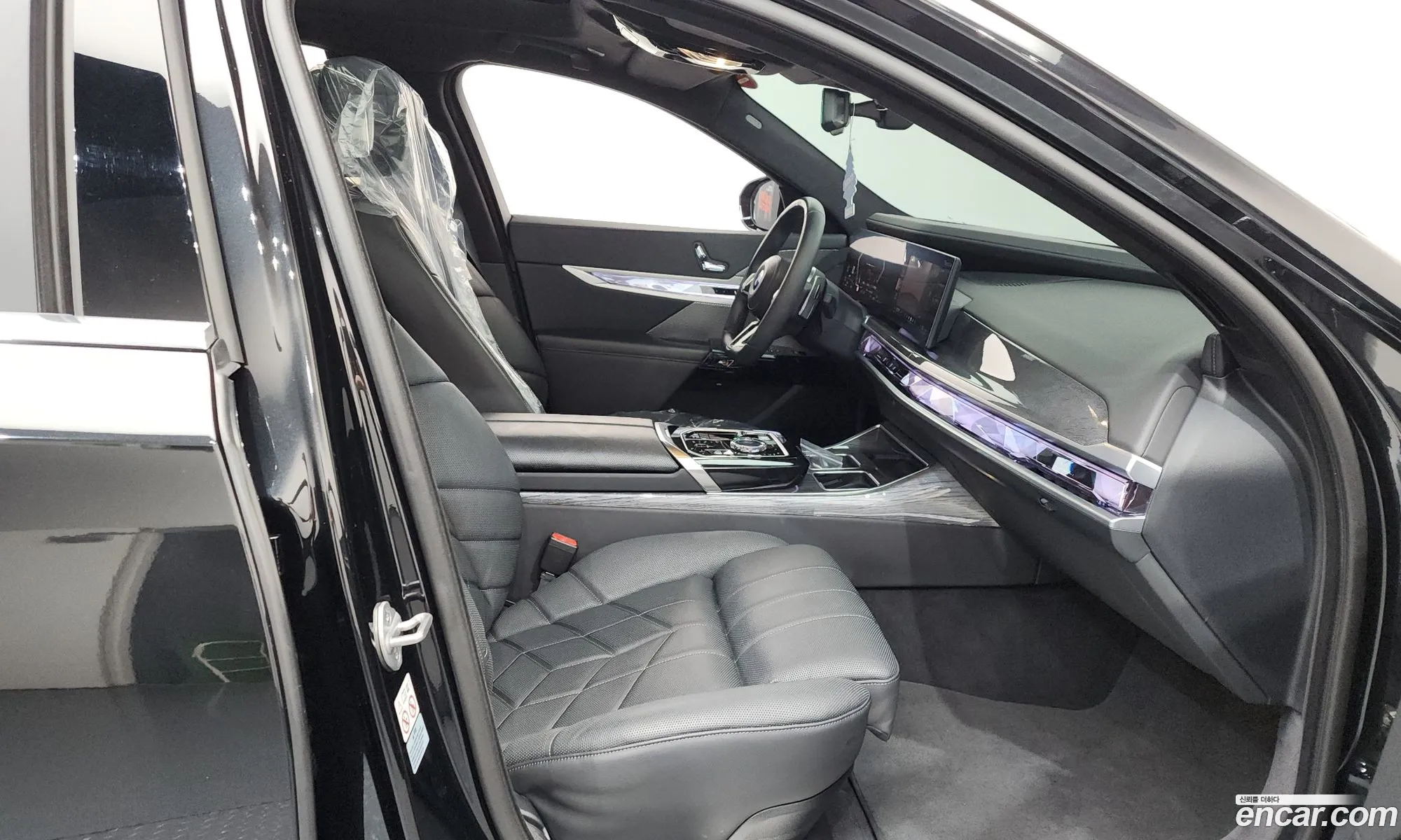 BMW 7 Series 2023 — 9