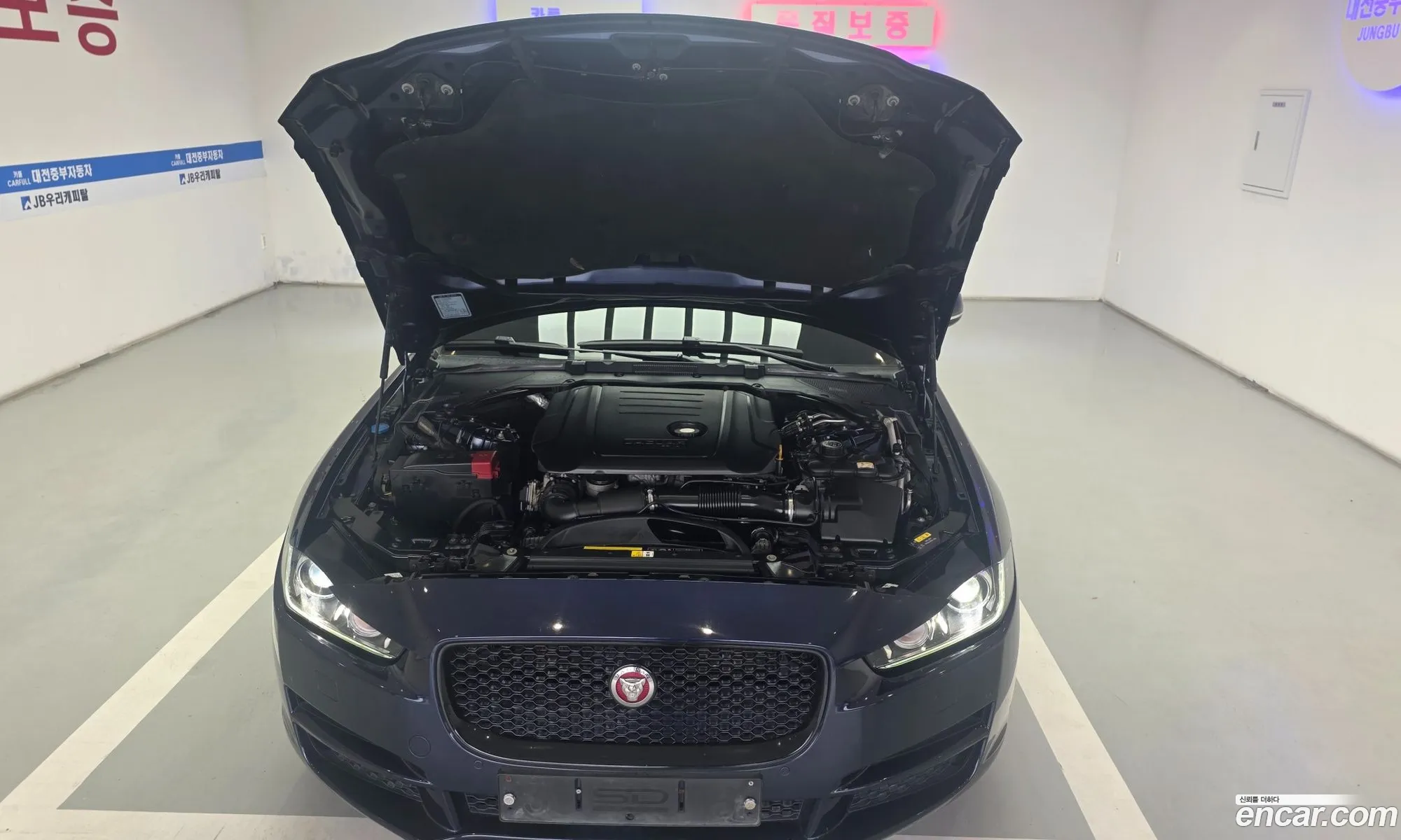 Jaguar XE 2017 — 5