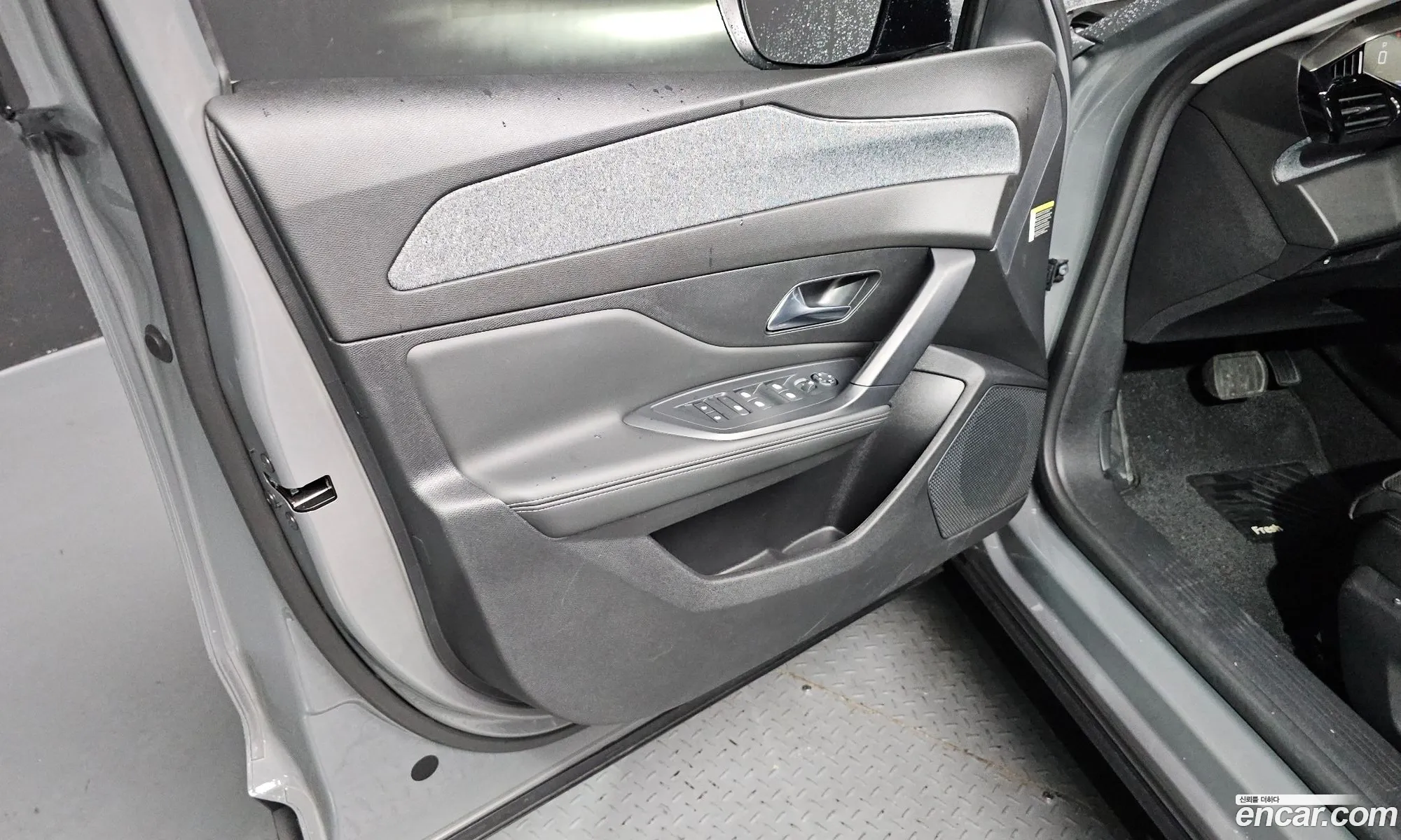 Peugeot 408 2024 VR3FPHNSSRY502575 — 4