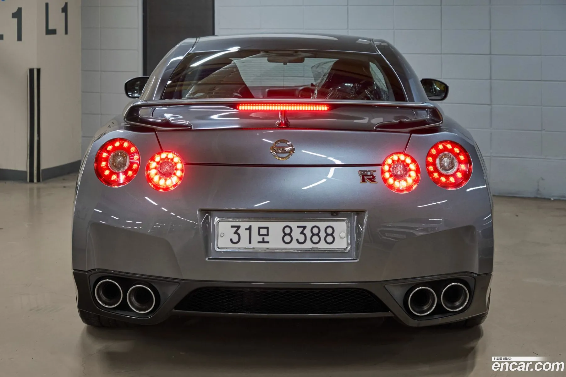 Nissan GT-R 2008 — 13
