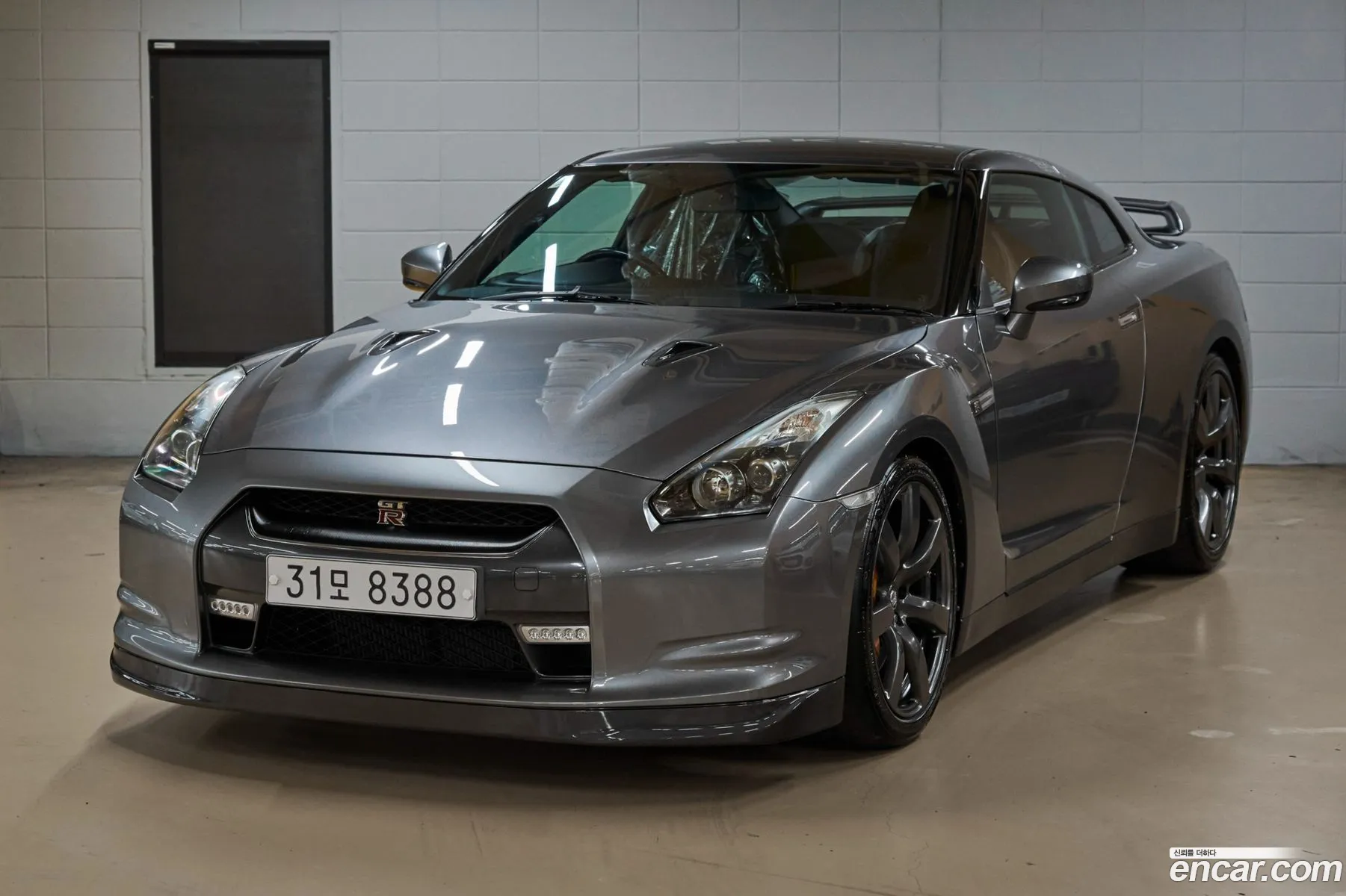 Nissan GT-R 2008 — 18