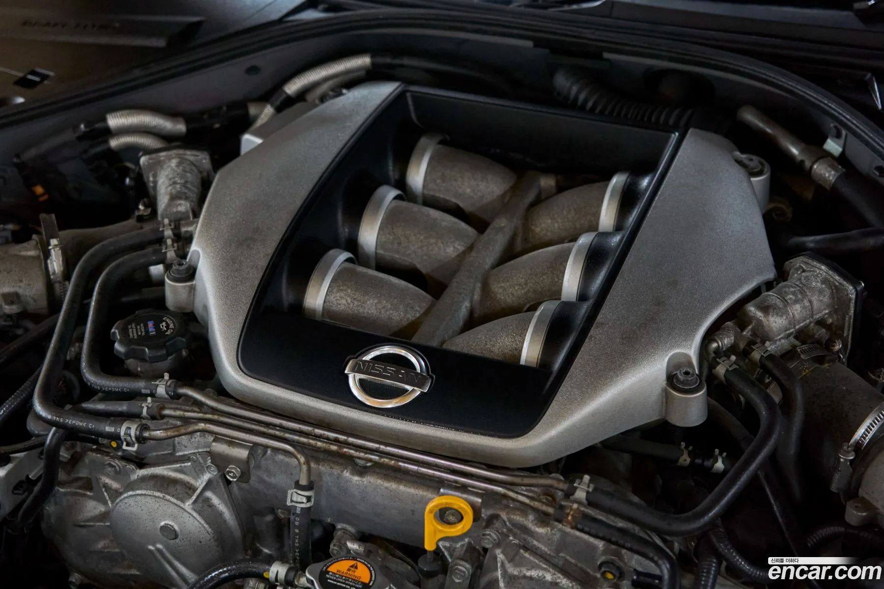 Nissan GT-R 2008 — 10