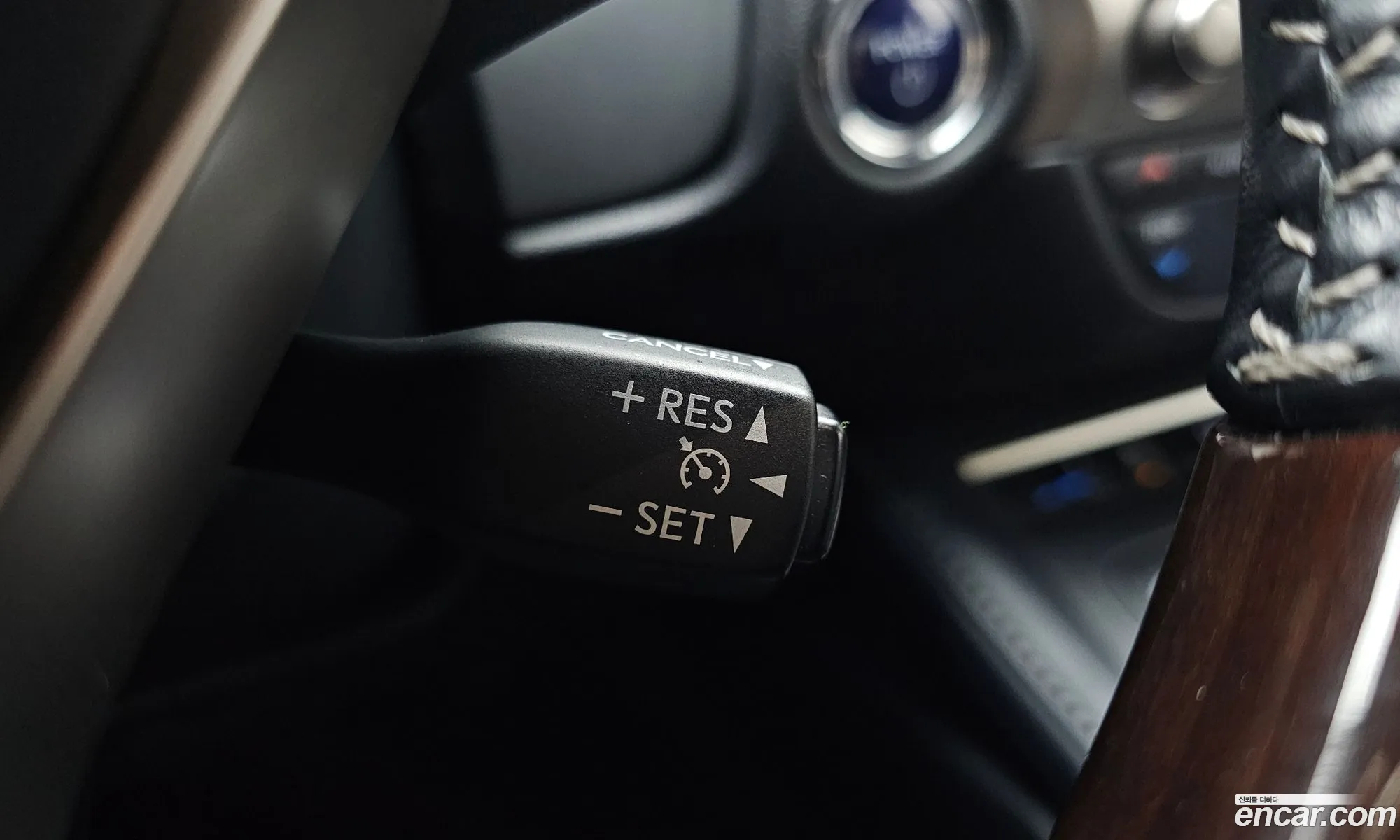 Lexus ES300h 2016 — 6