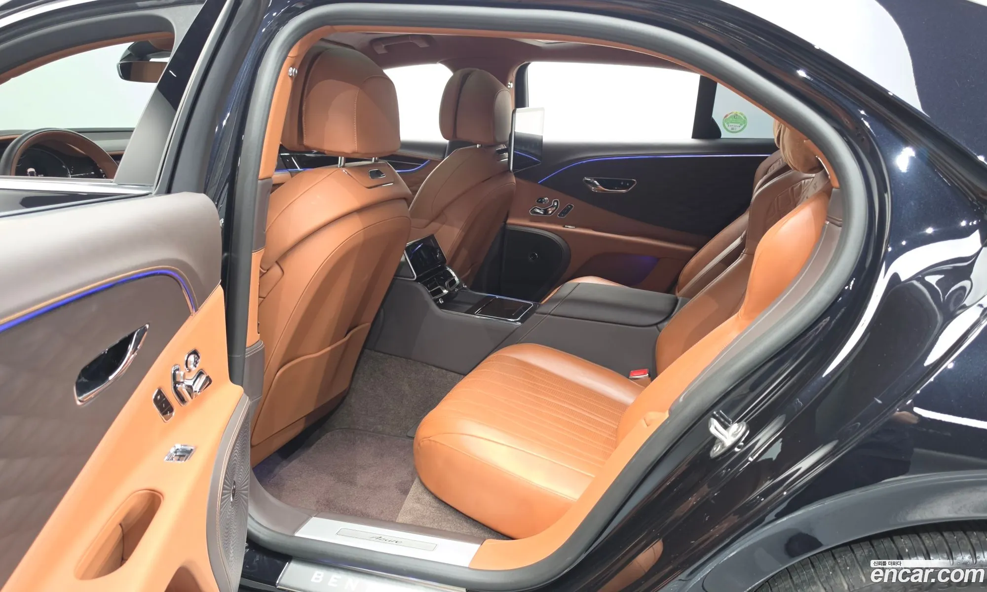Bentley Flying Spur 2023 — 27