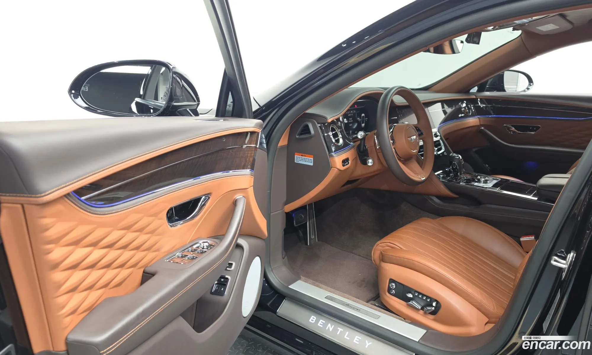 Bentley Flying Spur 2023 — 30