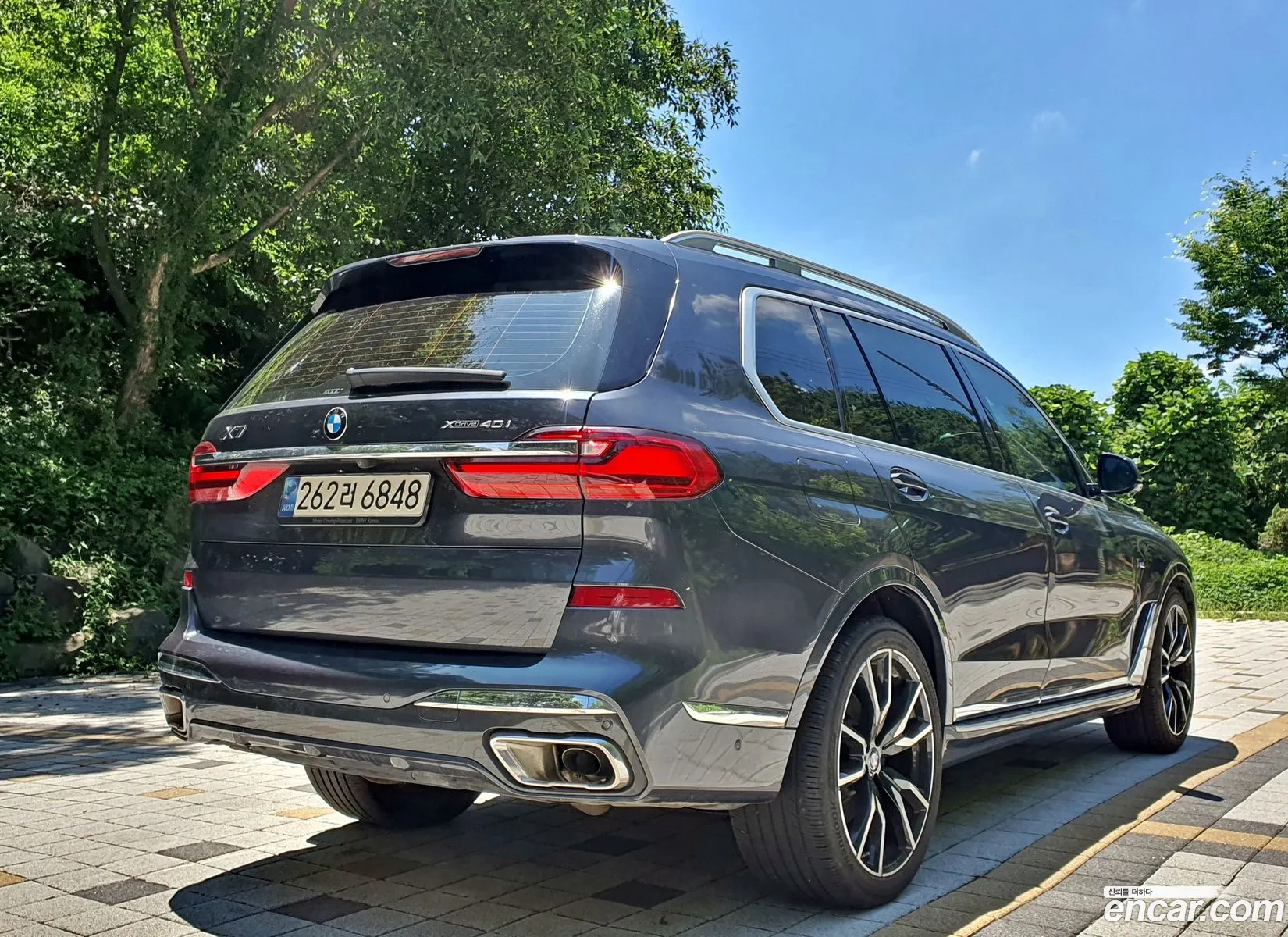 BMW X7 2021 — 10