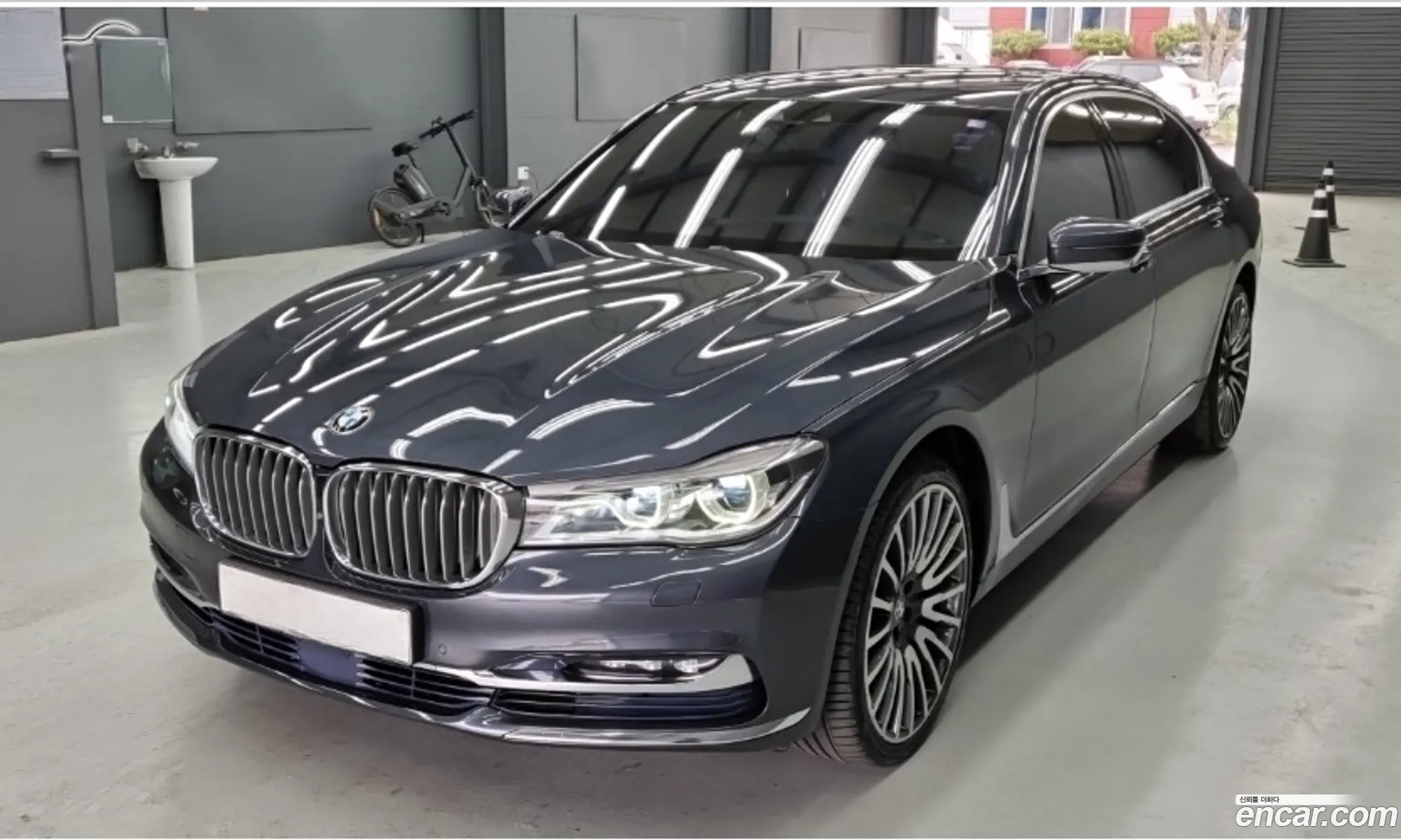 BMW 7 Series 2016 — 11