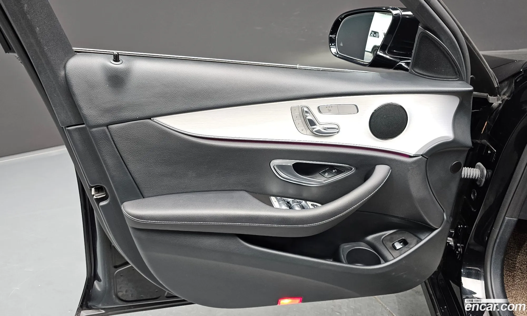 Mercedes-Benz E-Class W213 2021 — 19