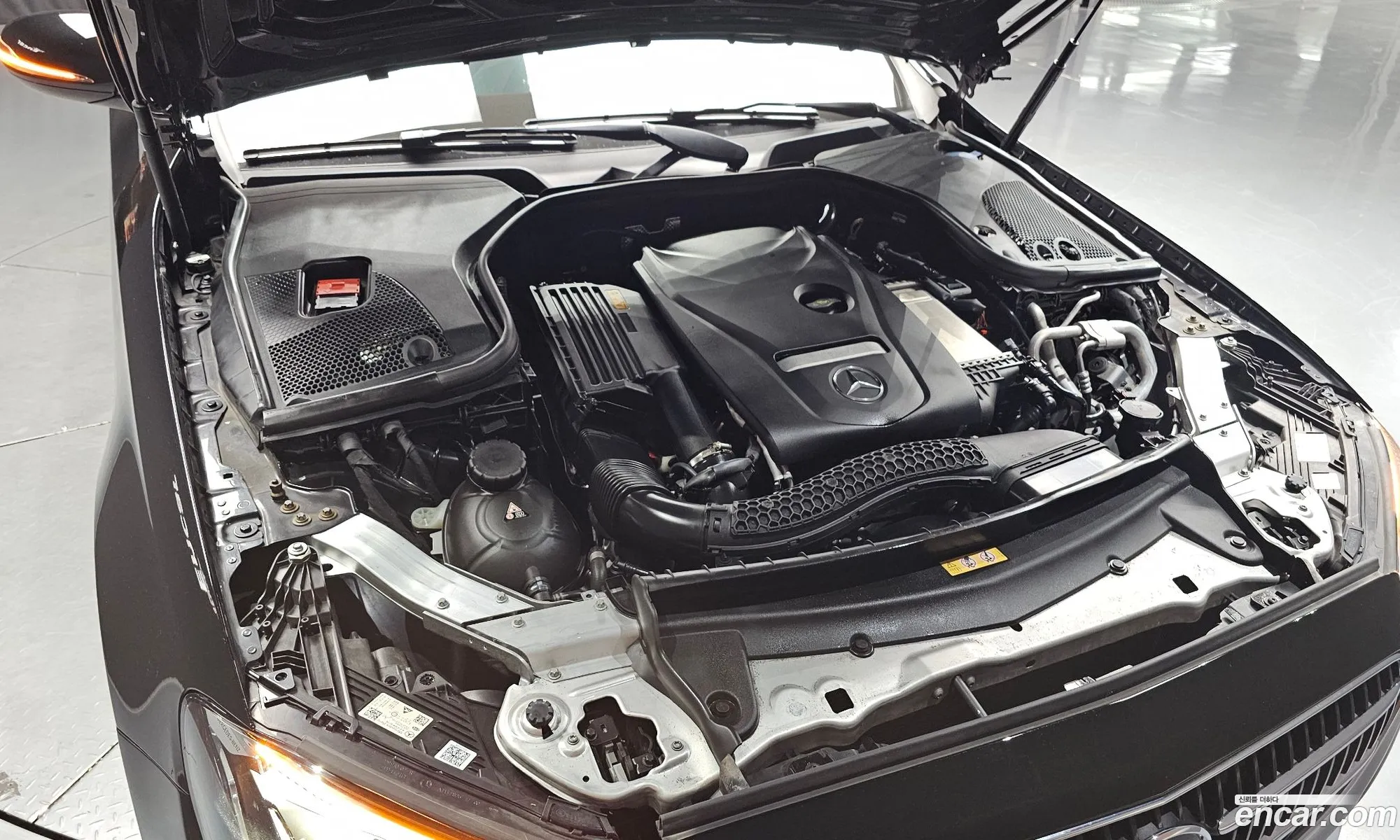 Mercedes-Benz E-Class W213 2021 — 24