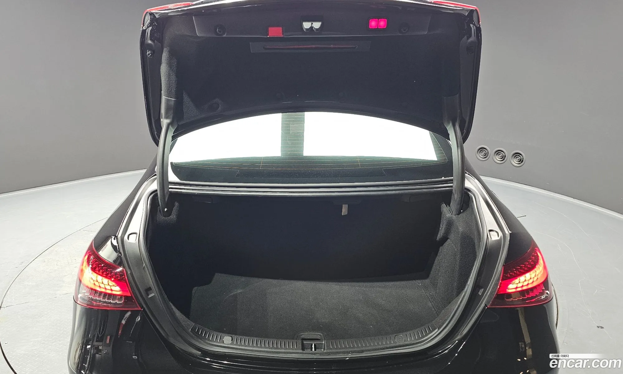 Mercedes-Benz E-Class W213 2021 — 25
