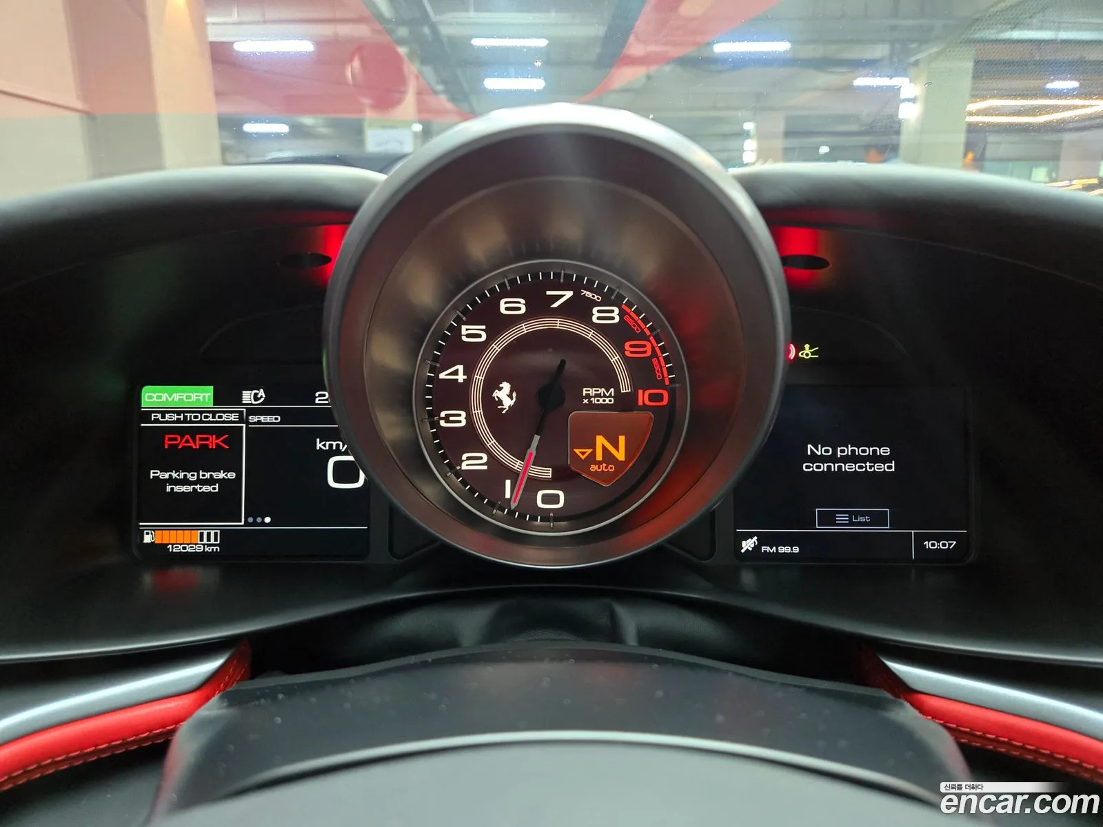 Ferrari GTC4Lusso 2019 — 11