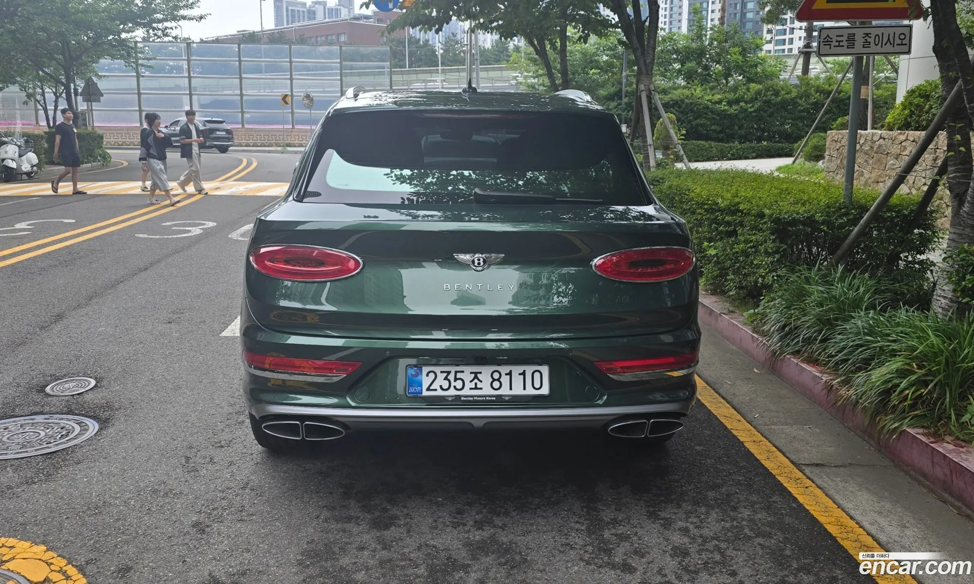 Bentley Bentayga 2025 — 4