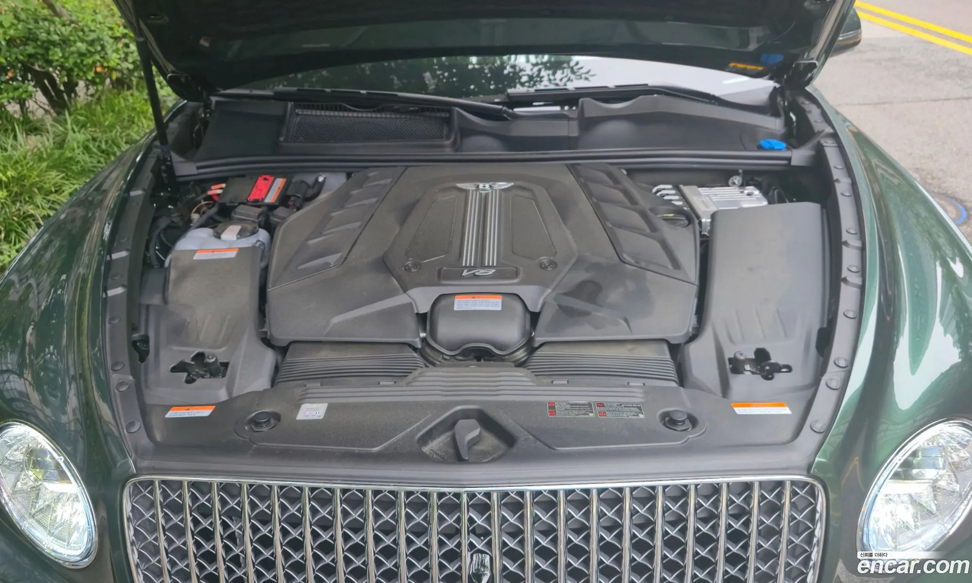 Bentley Bentayga 2025 — 6