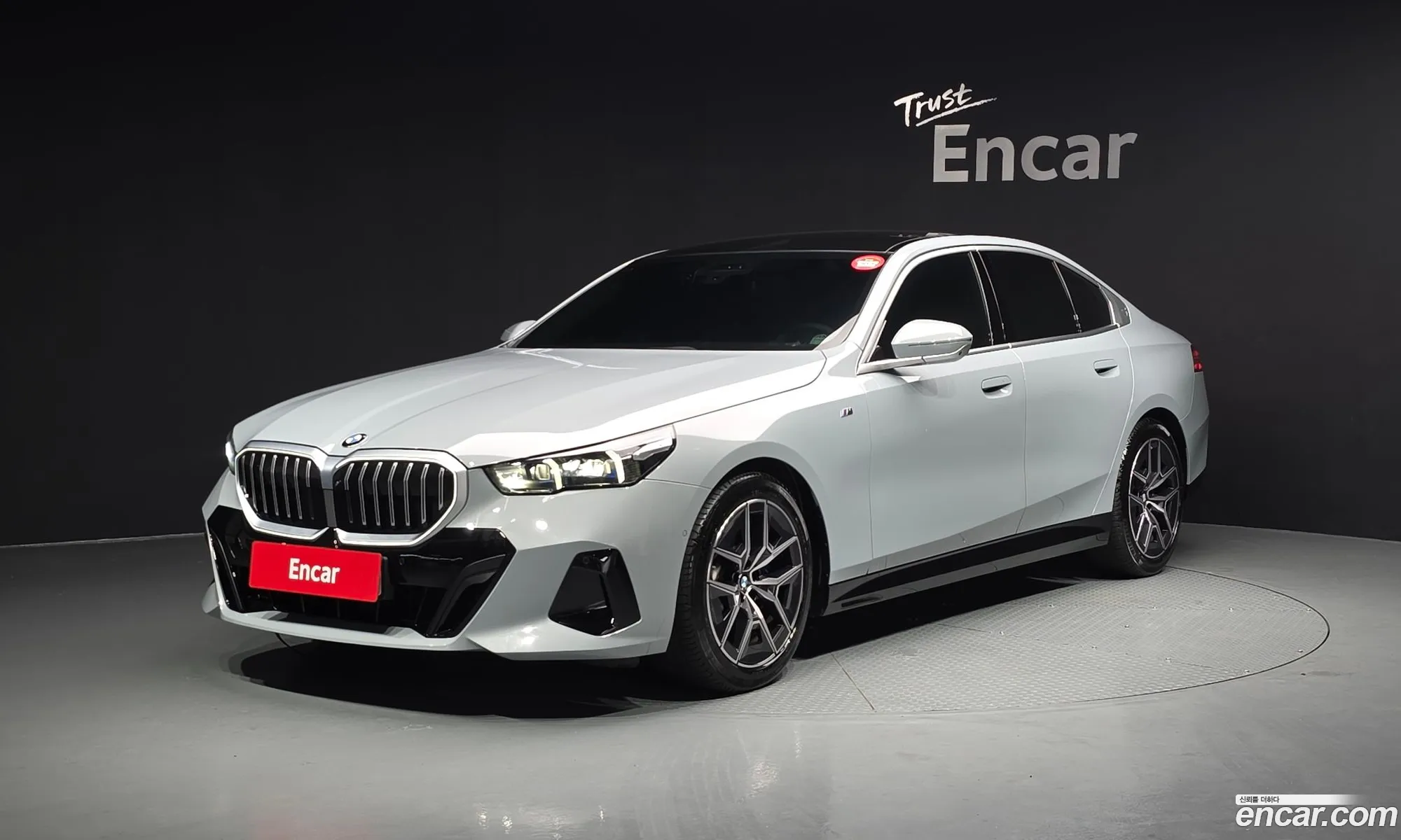 BMW 5 Series 2024 — 36