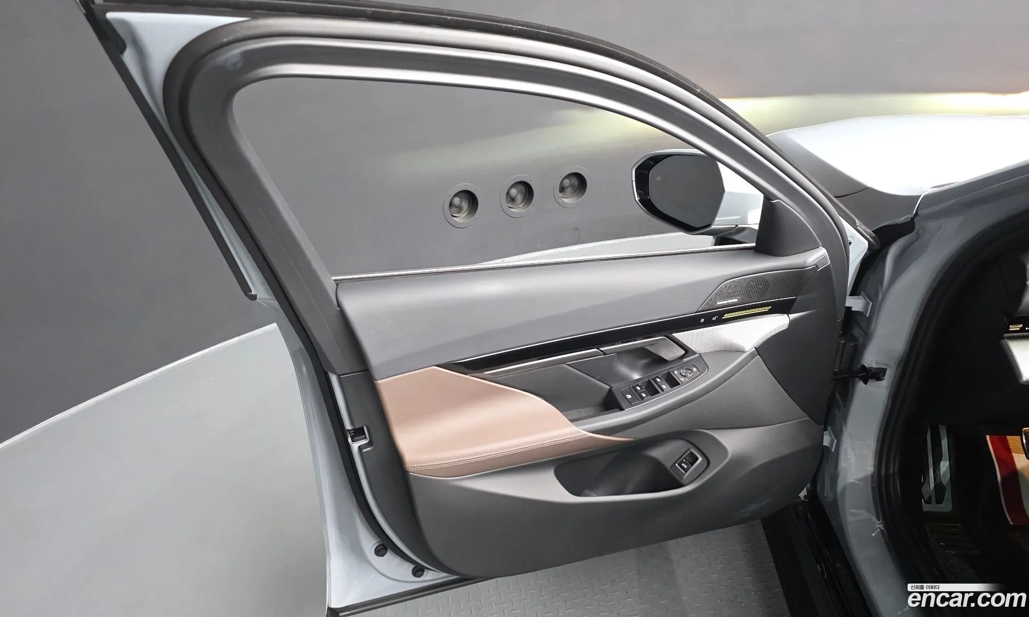 BMW 5 Series 2024 — 21