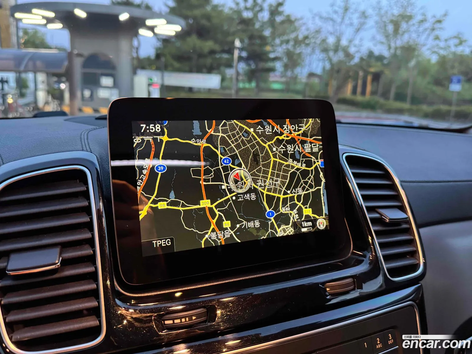 Mercedes-Benz GLE-Class W166 2017 — 9
