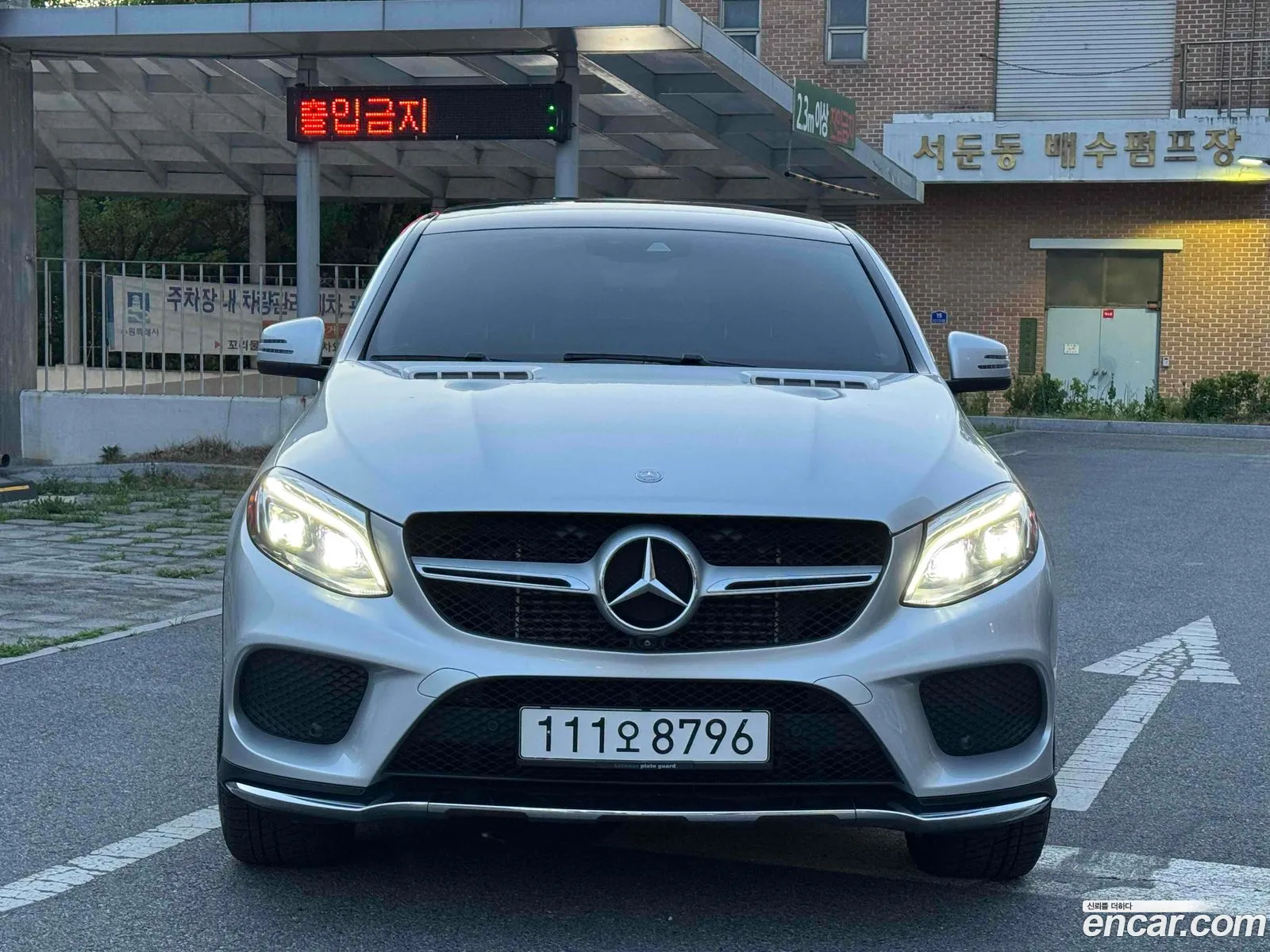 Mercedes-Benz GLE-Class W166 2017 — 15