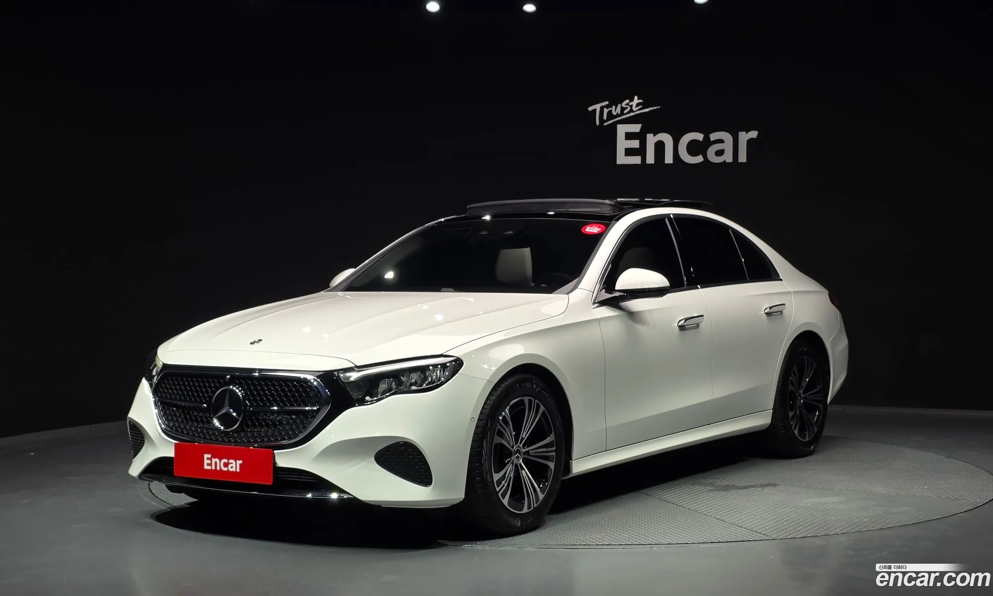Mercedes-Benz E-Class W214 2025 — 9