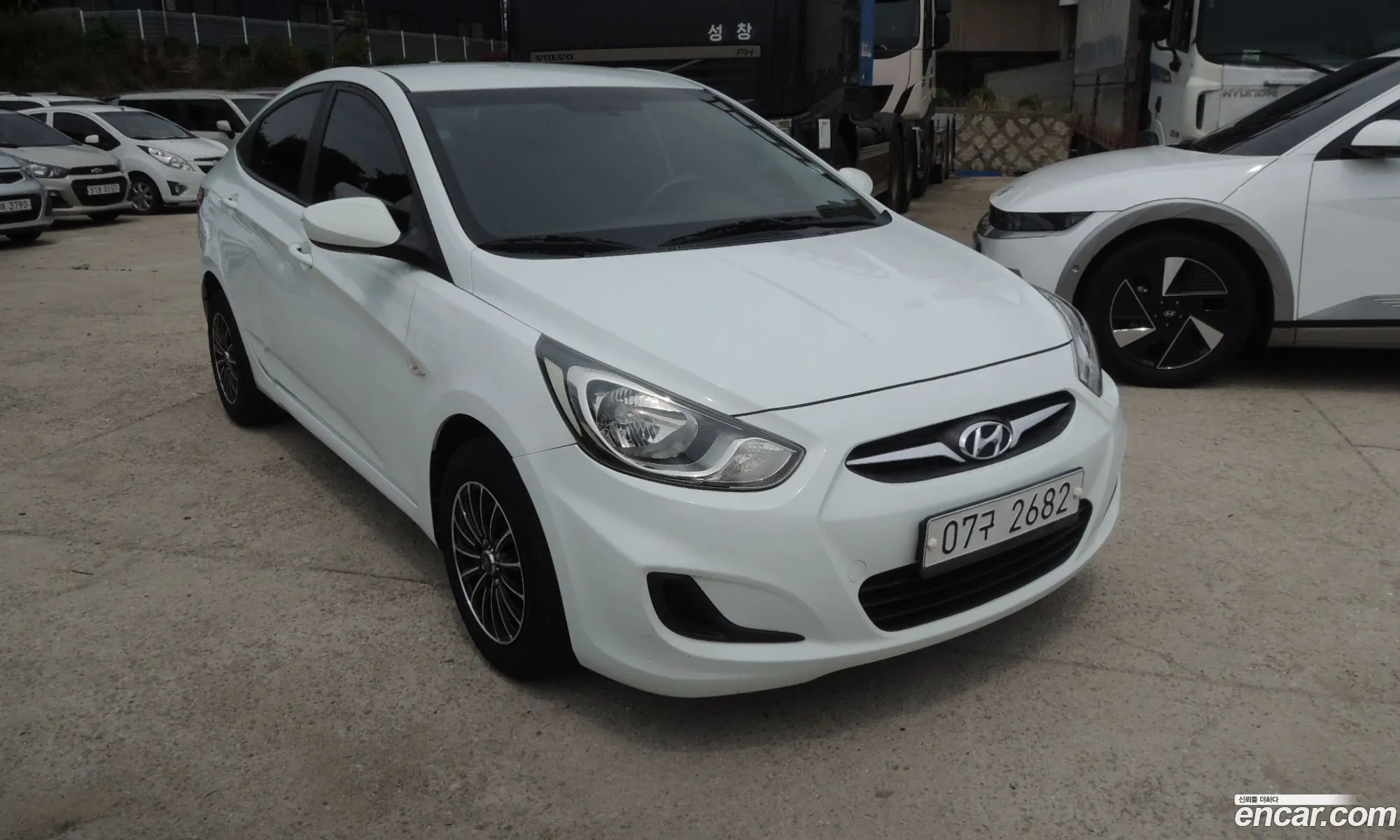 Hyundai Accent 2014 — 2