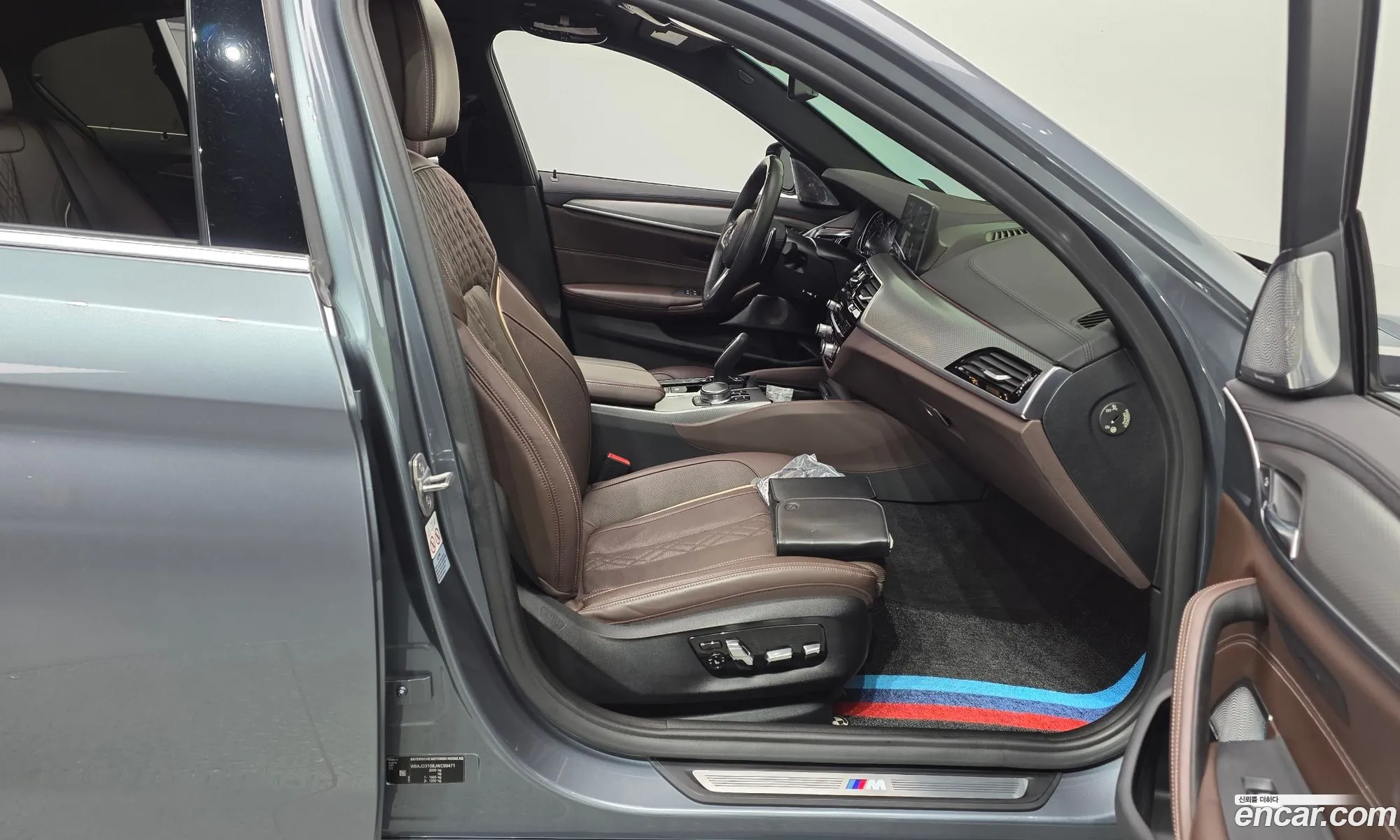 BMW 5 Series 2018 WBAJD3108JWC99471 — 14