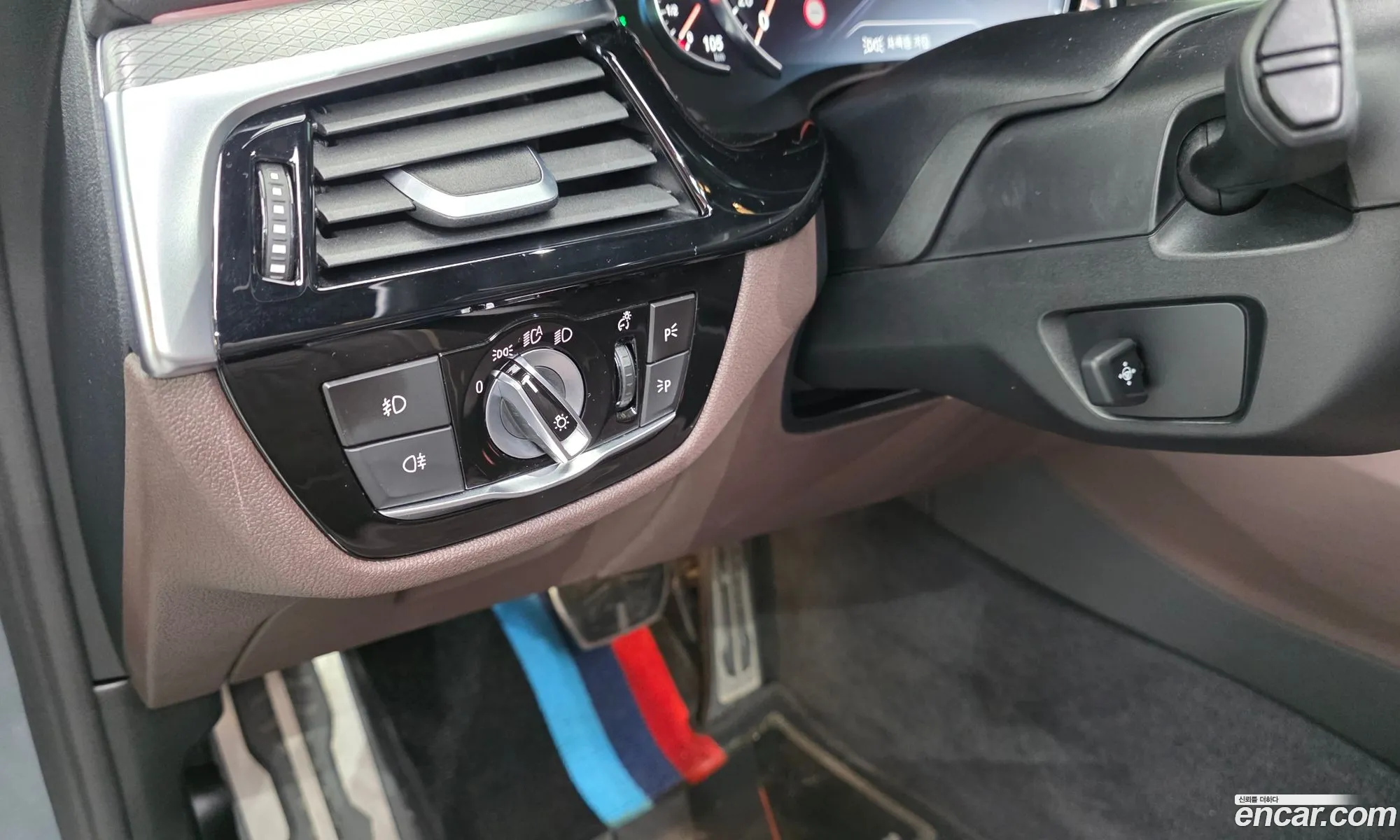 BMW 5 Series 2018 WBAJD3108JWC99471 — 10