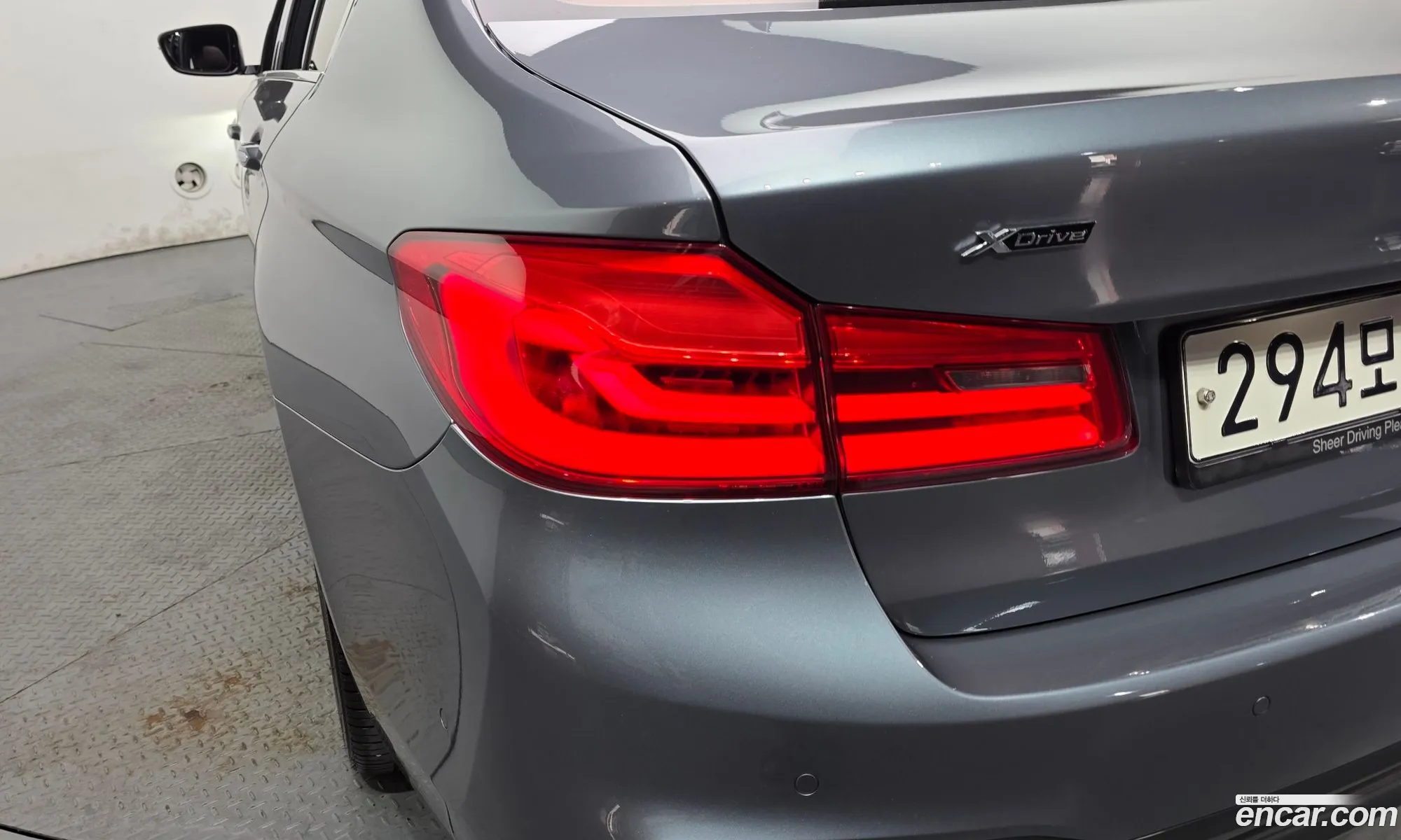 BMW 5 Series 2018 WBAJD3108JWC99471 — 8