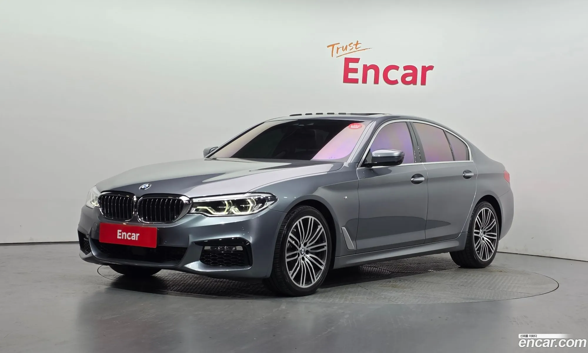 BMW 5 Series 2018 WBAJD3108JWC99471 — 4