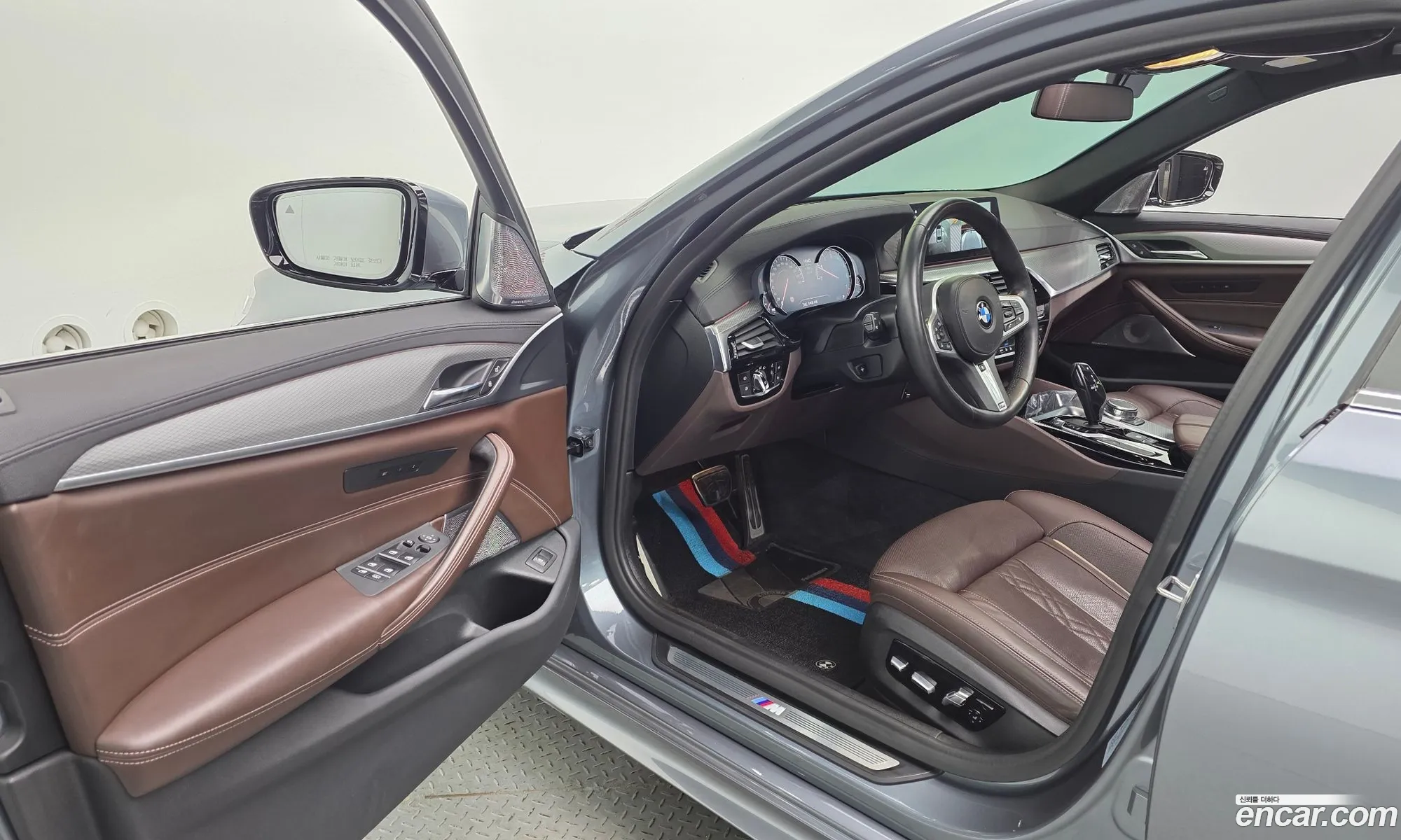 BMW 5 Series 2018 WBAJD3108JWC99471 — 23