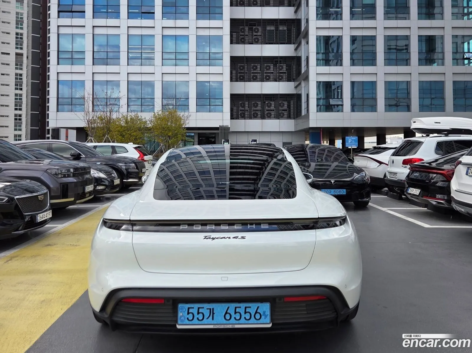 Porsche Taycan 2023 — 3