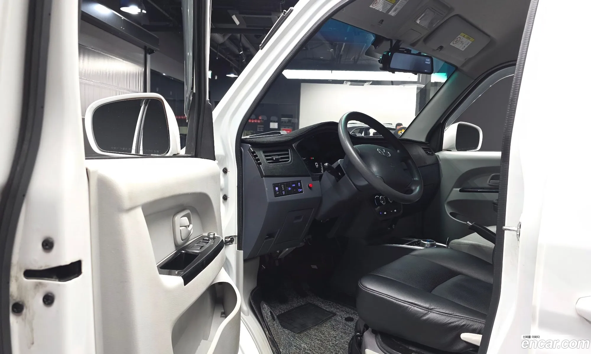Xinyuan E-T Van 2023 LM6CKD2R0PX002972 — 10