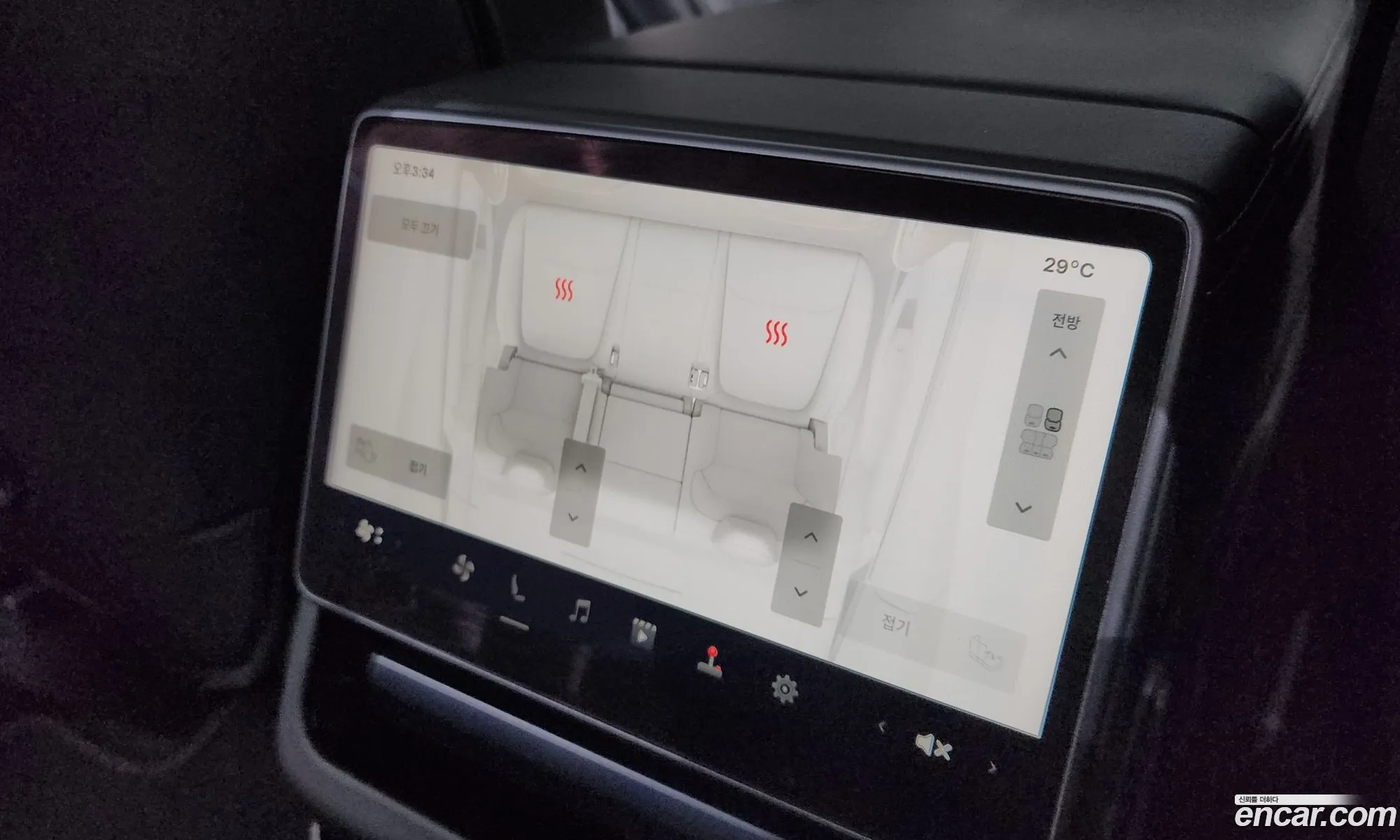 Tesla Model Y 2025 LRWYGCEK6SC046523 — 33
