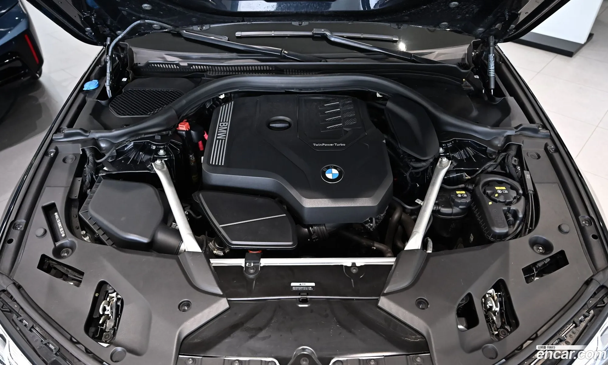 BMW 5 Series 2022 — 9