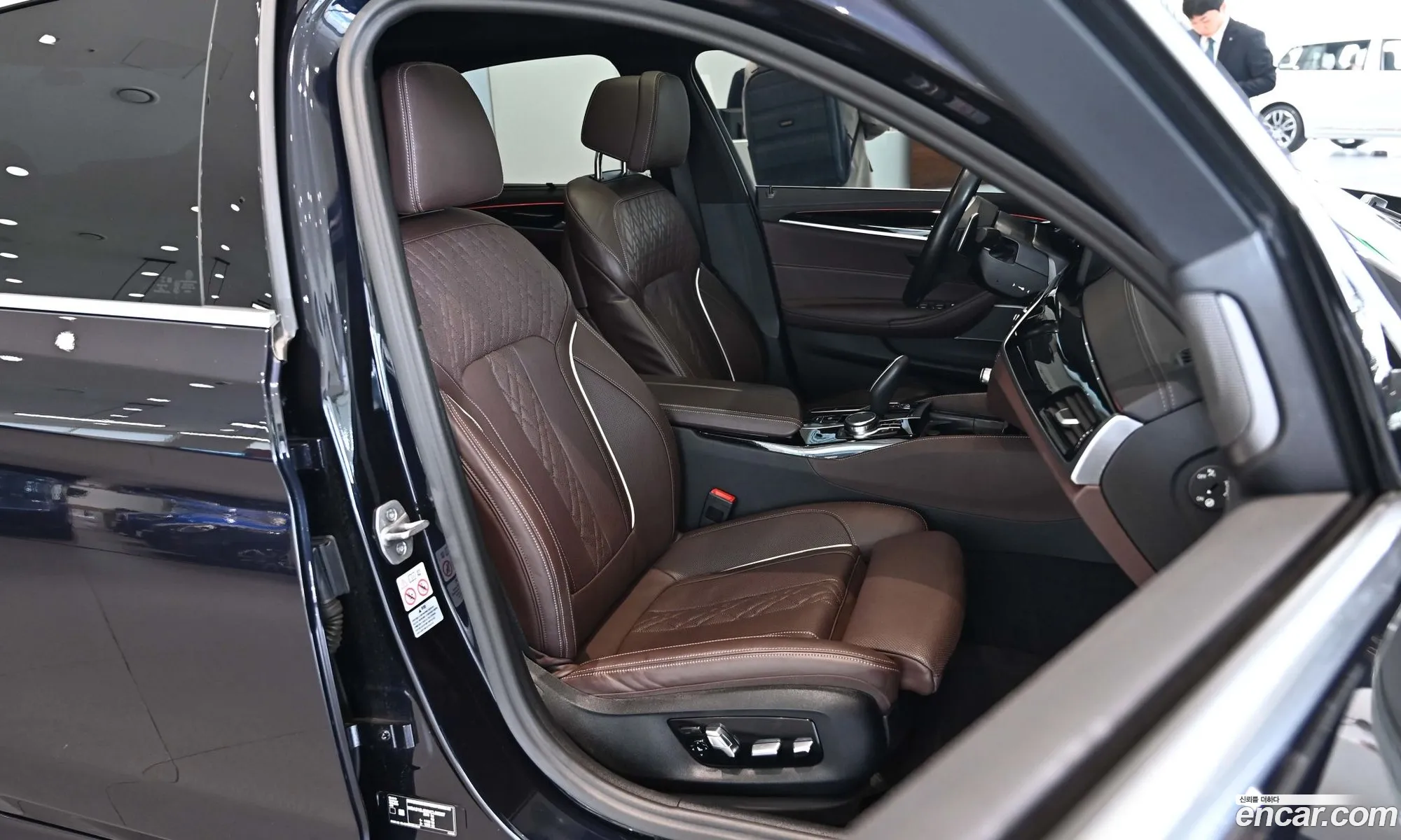 BMW 5 Series 2022 — 18