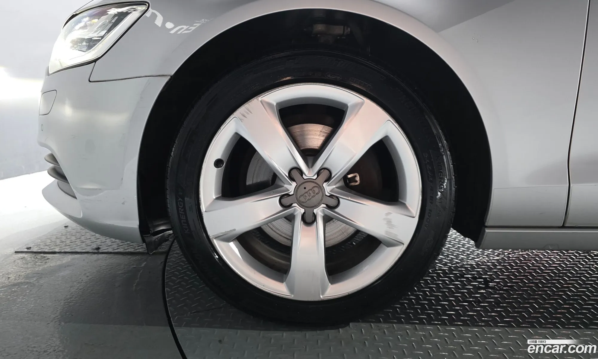 Audi A6 2014 — 18