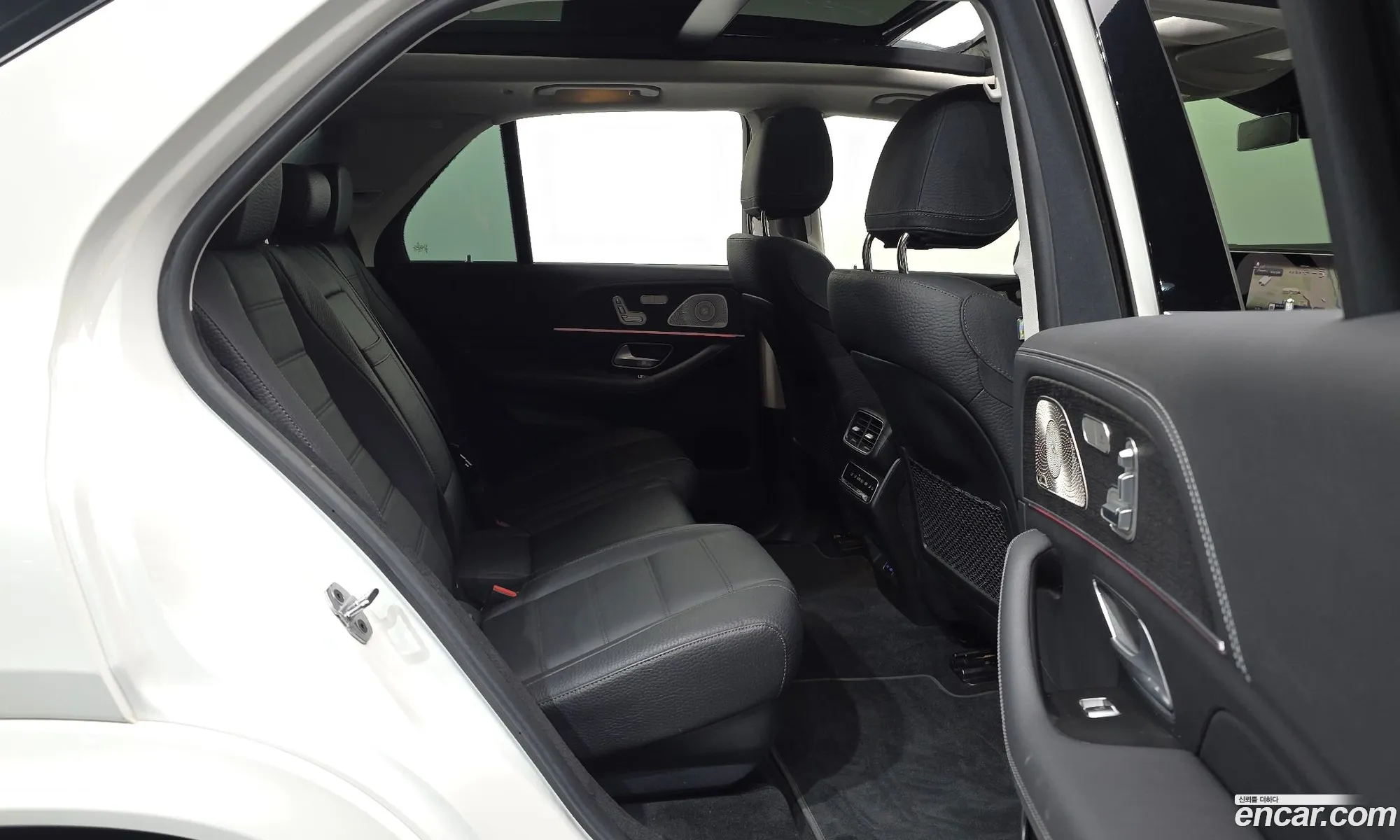 Mercedes-Benz GLE-Class W167 2023 — 18