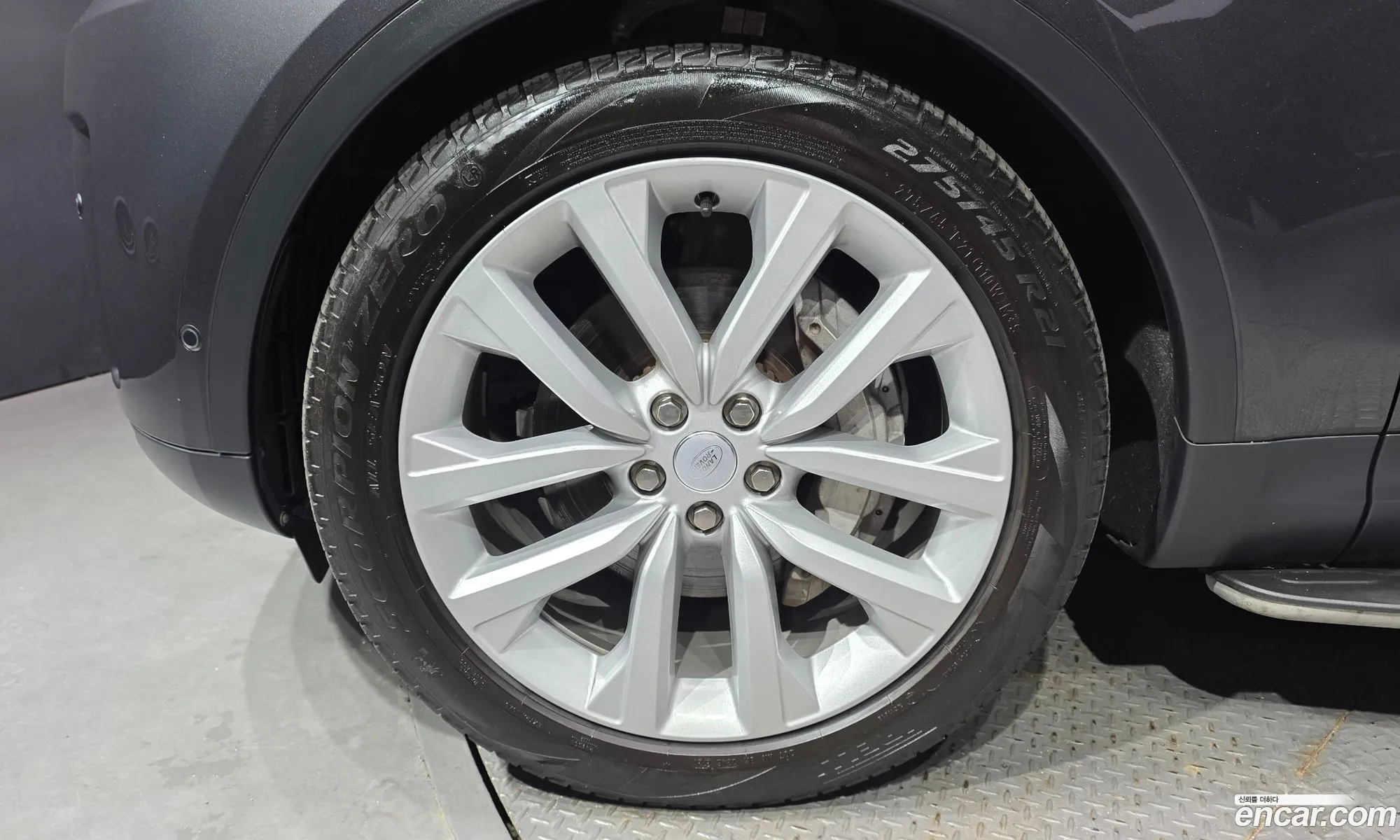 Land Rover Discovery 5 2022 SALRA2BW6N2463850 — 22