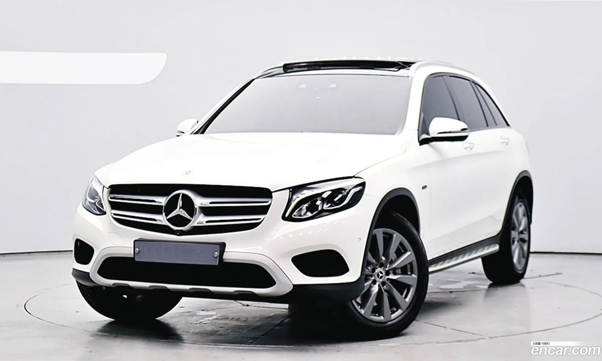 Mercedes-Benz GLC-Class X253 2019 — 18