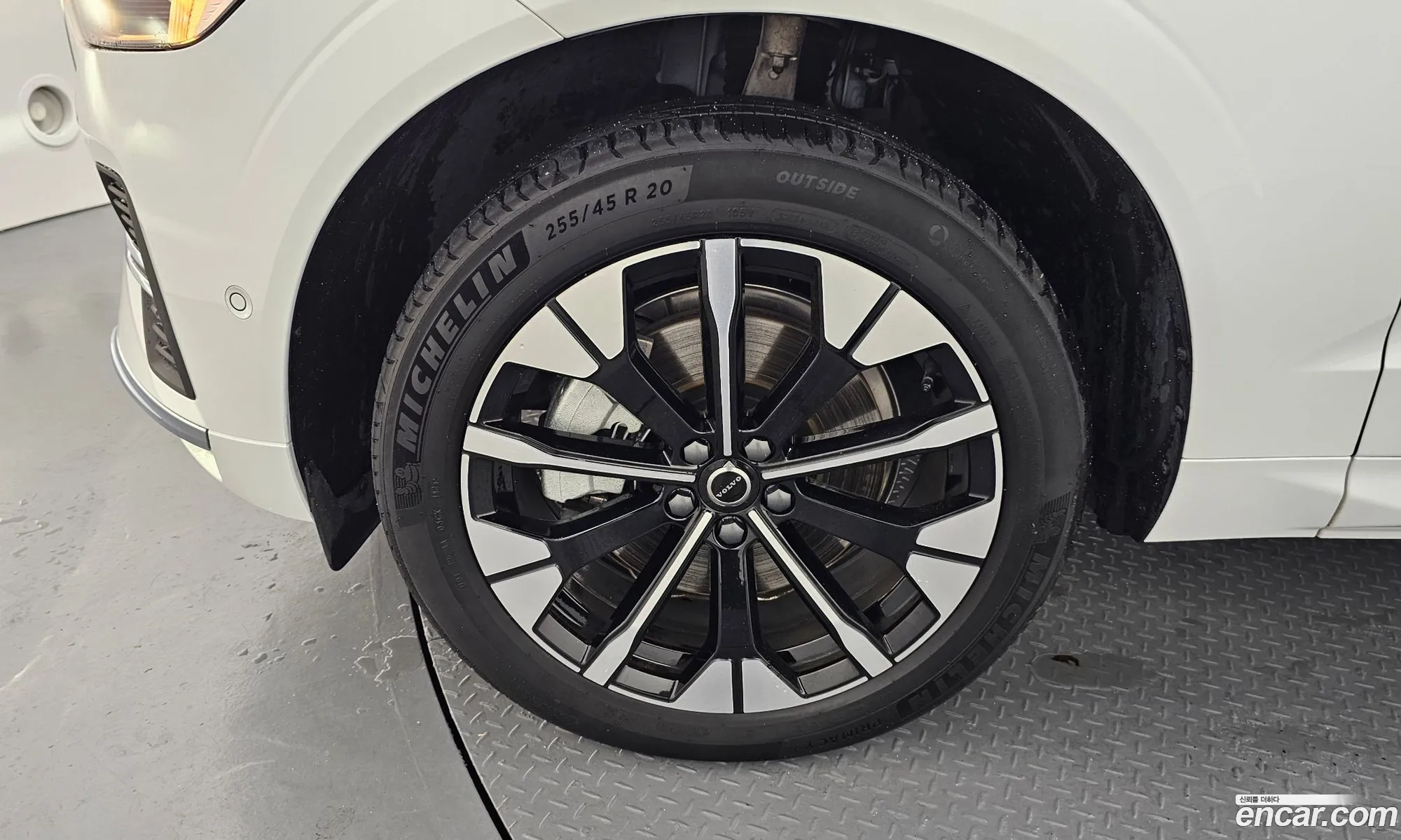 Volvo XC60 2025 YV1UZM12XT1287032 — 21