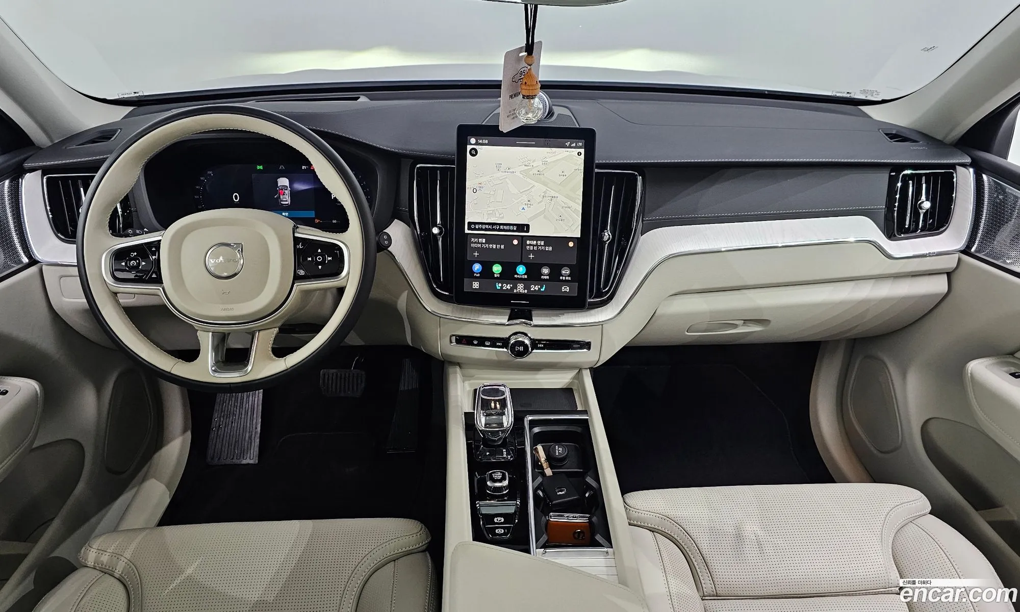 Volvo XC60 2025 YV1UZM12XT1287032 — 36