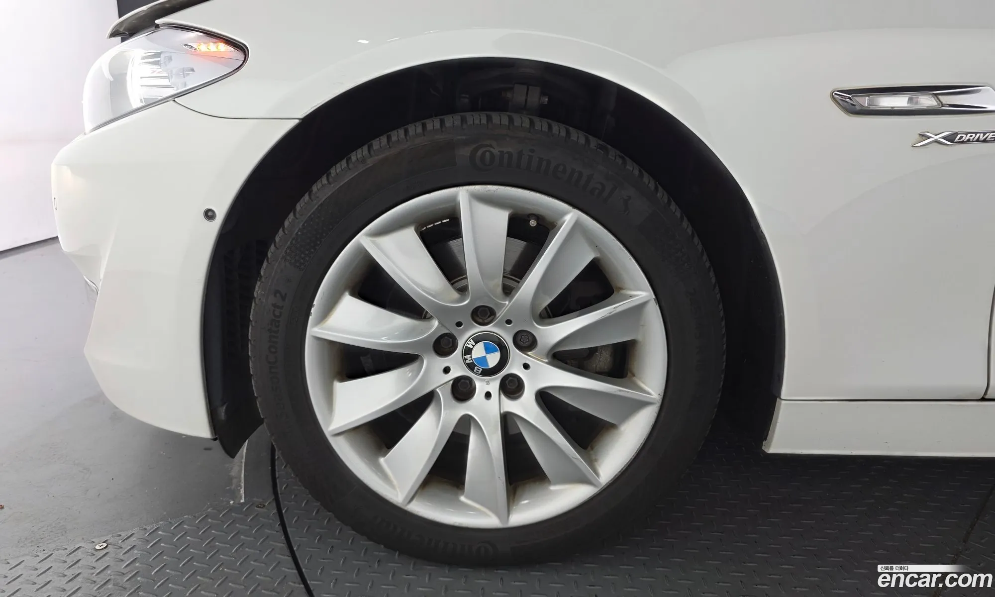 BMW 5 Series 2012 WBAXH3109CDX37182 — 3