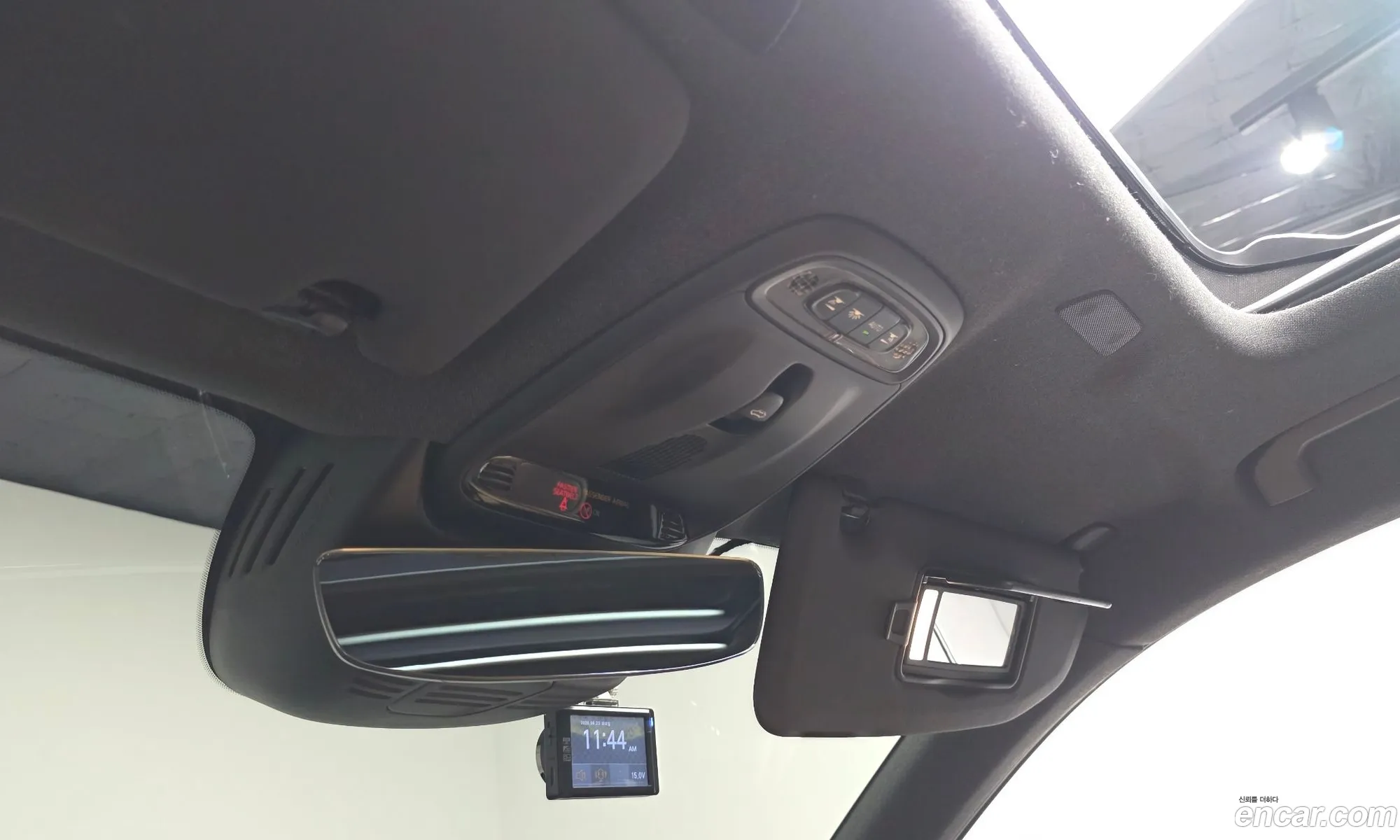 Volvo XC40 2020 YV1XZACACL2277245 — 31