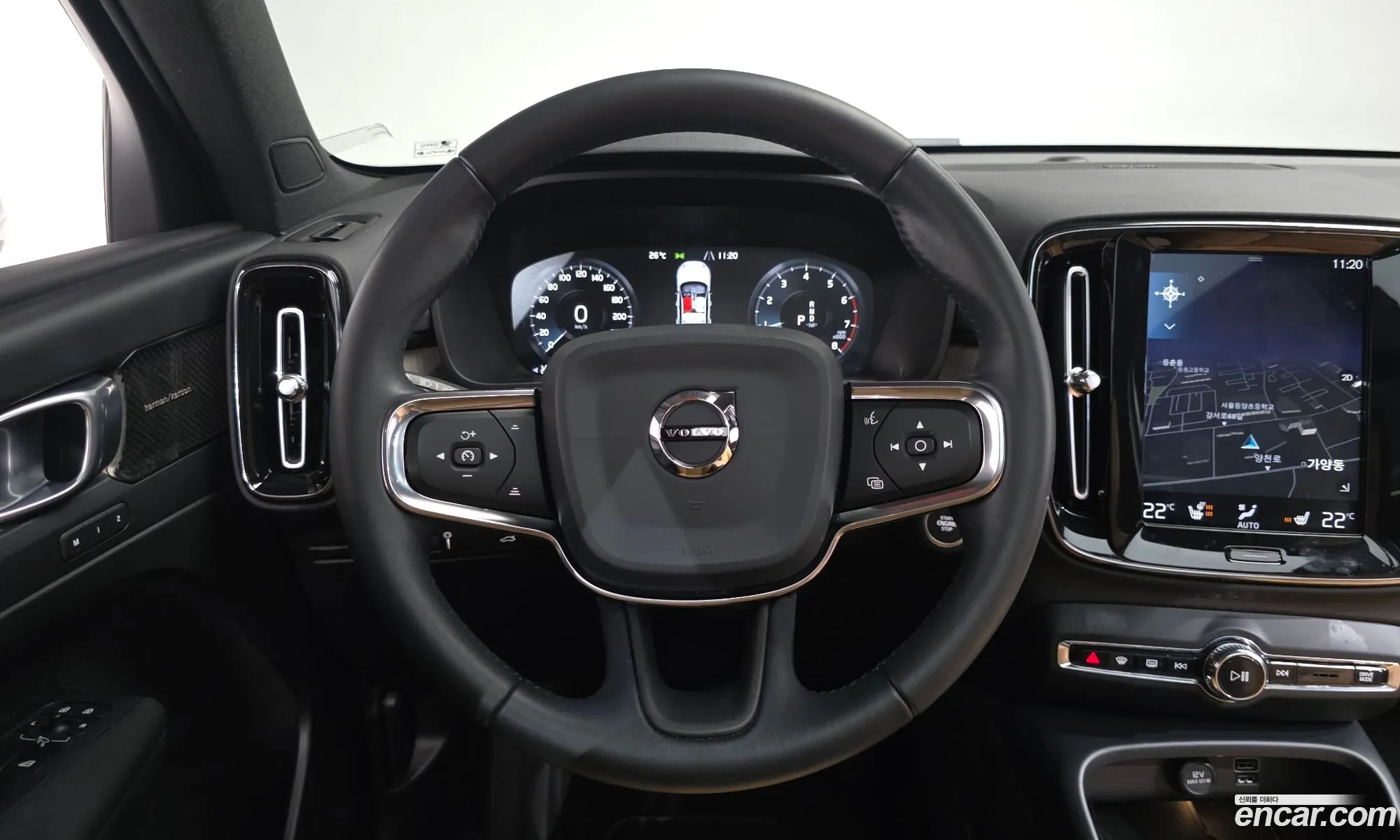 Volvo XC40 2020 YV1XZACACL2277245 — 15